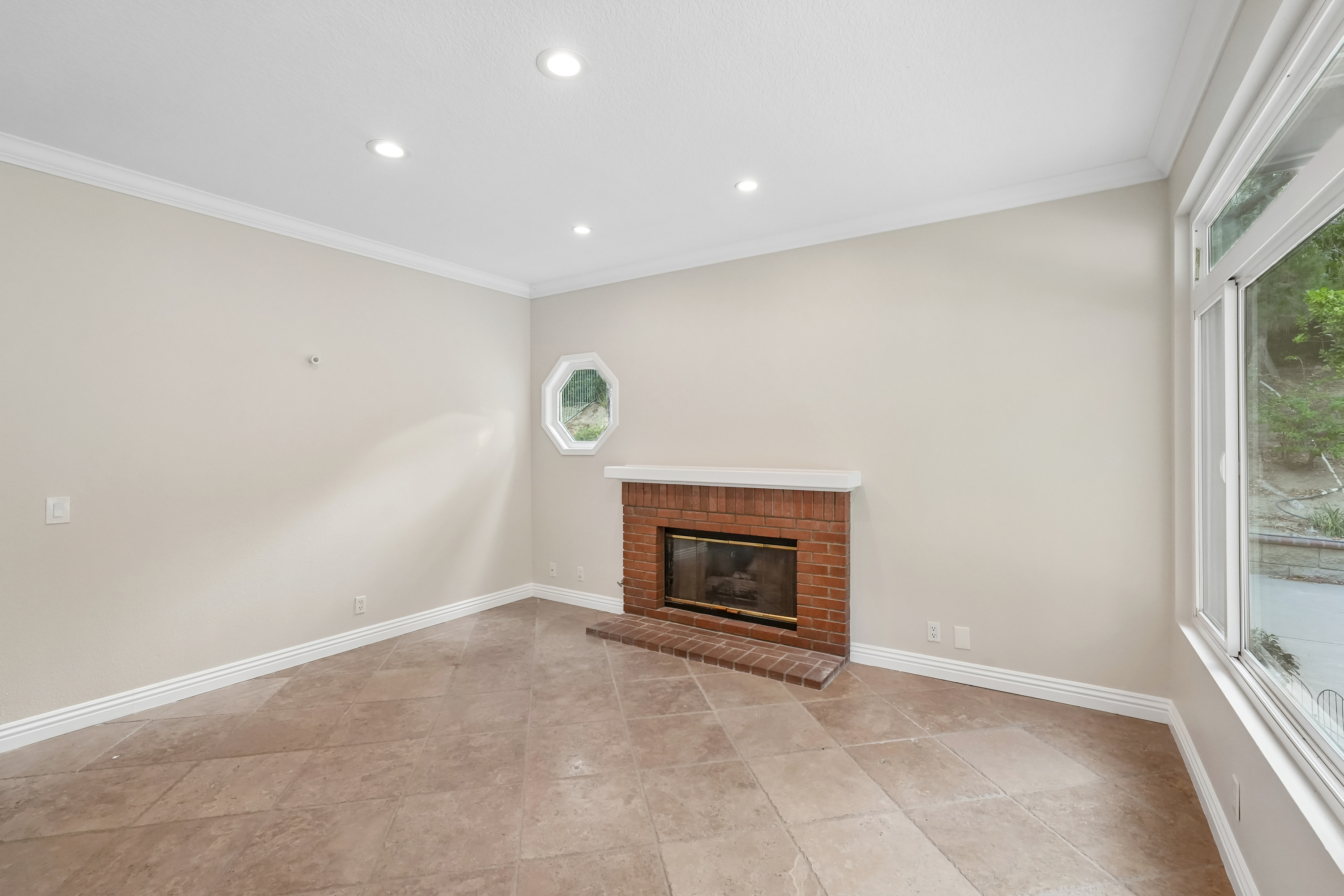 Photo 10 of 30 of 3810 San Antonio Rd, Yorba Linda, CA