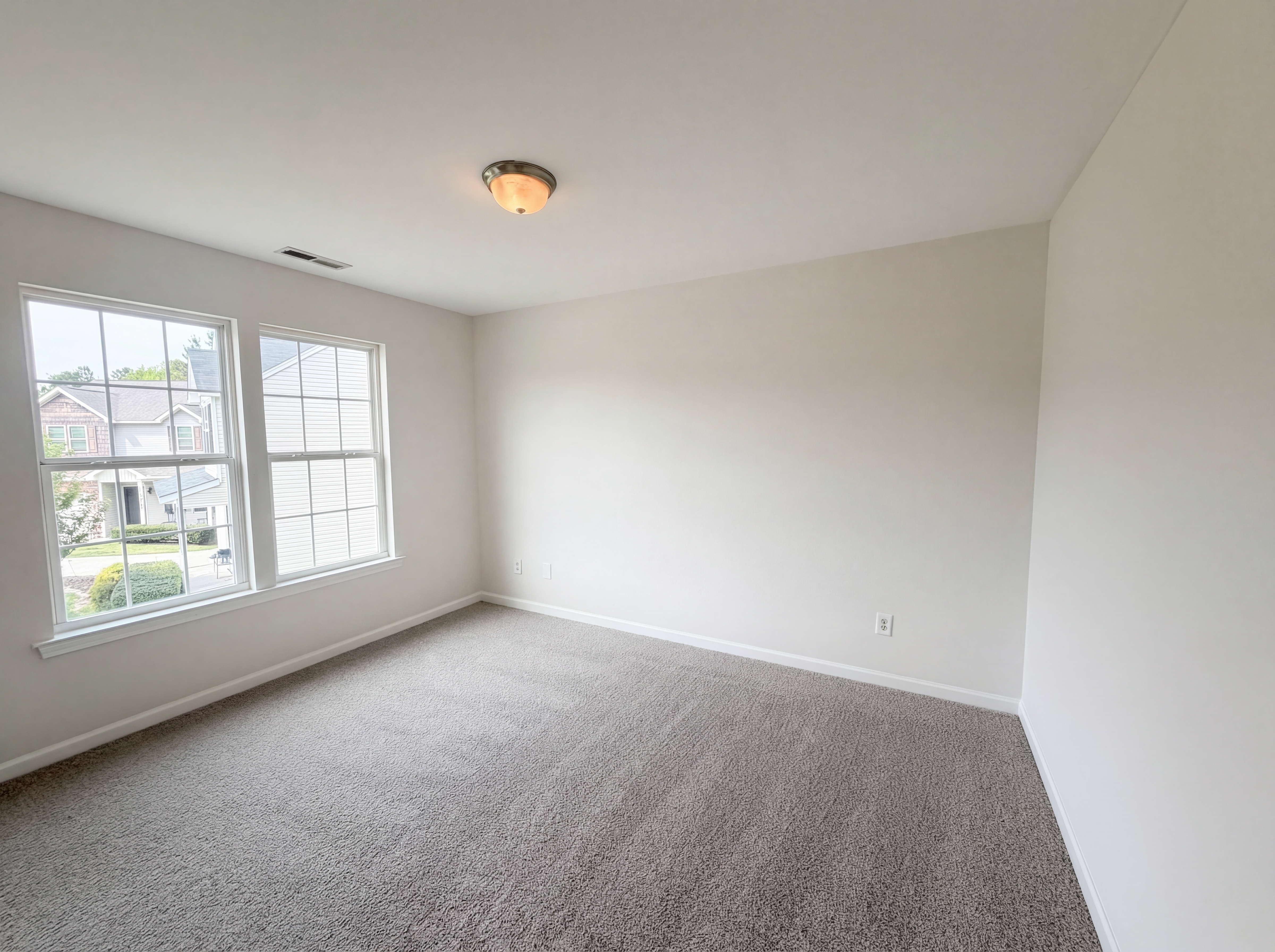 Photo 8 of 17 of 3705 Chancellorsville Ct, Raleigh, NC