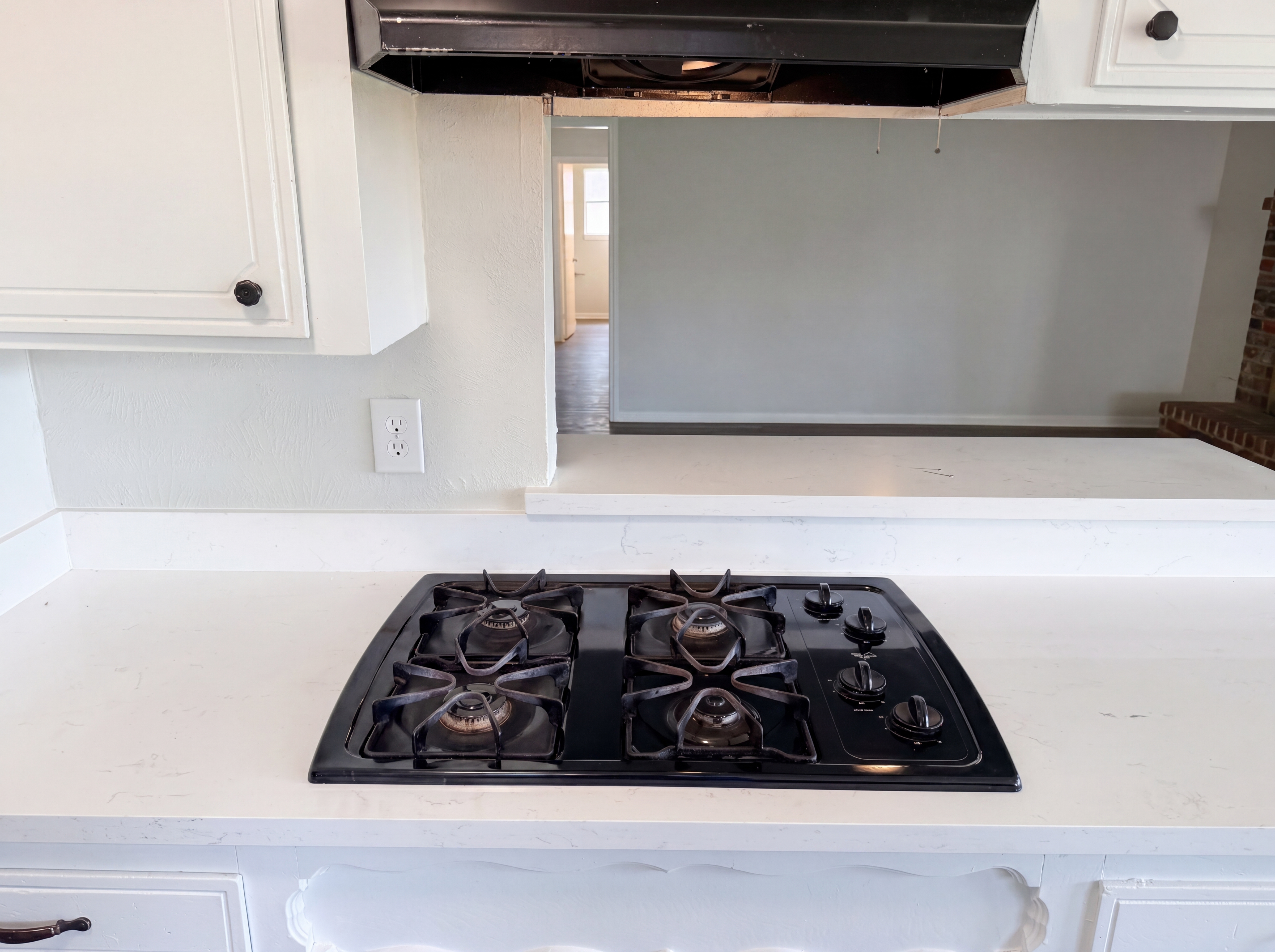 Photo 8 of 21 of 311 Fir Ridge Dr, Huffman, TX