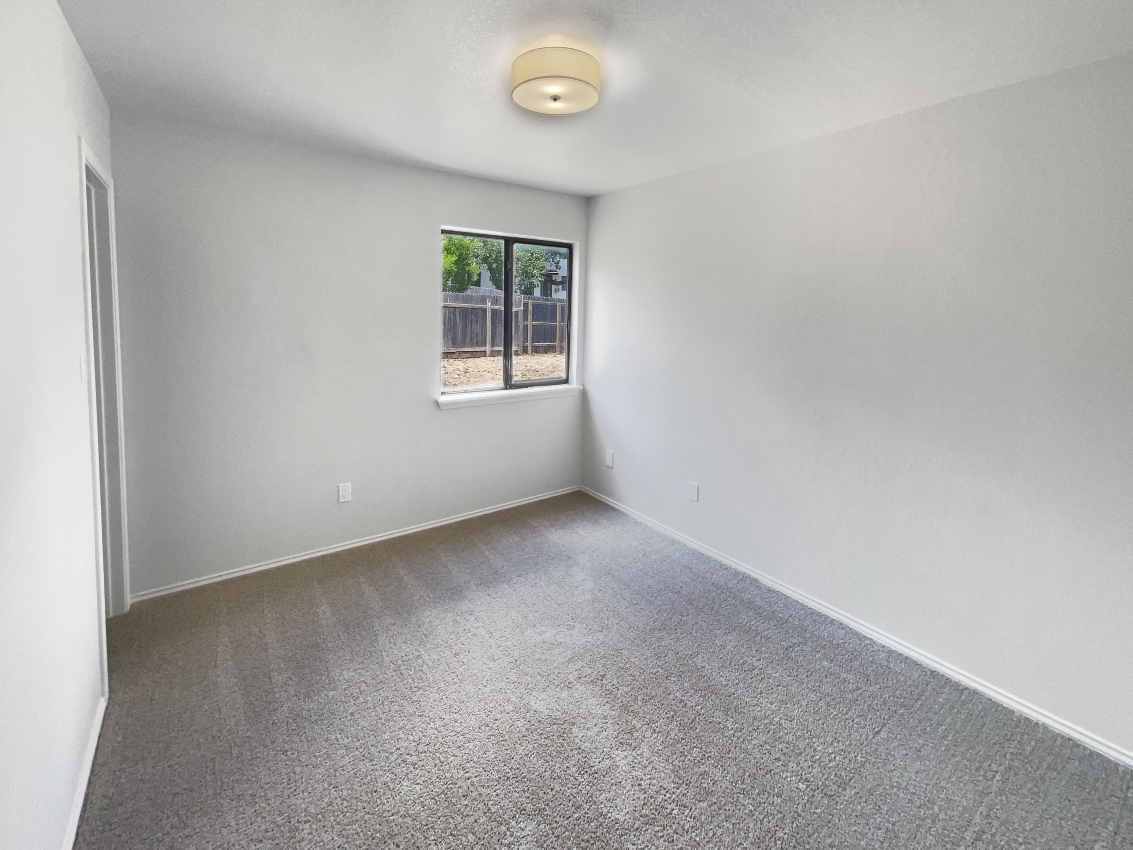 Photo 5 of 20 of 1207 Brashear Ln, Cedar Park, TX