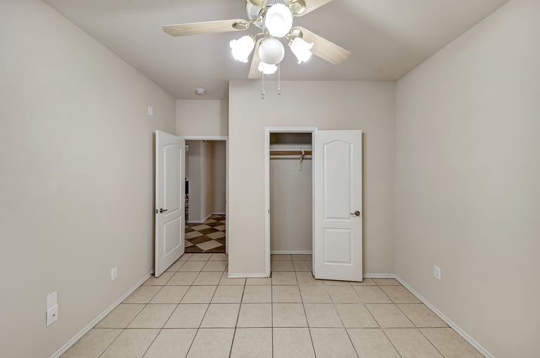 Photo 21 of 27 - 5424 Cameron Dr, Grand Prairie, TX 75052
