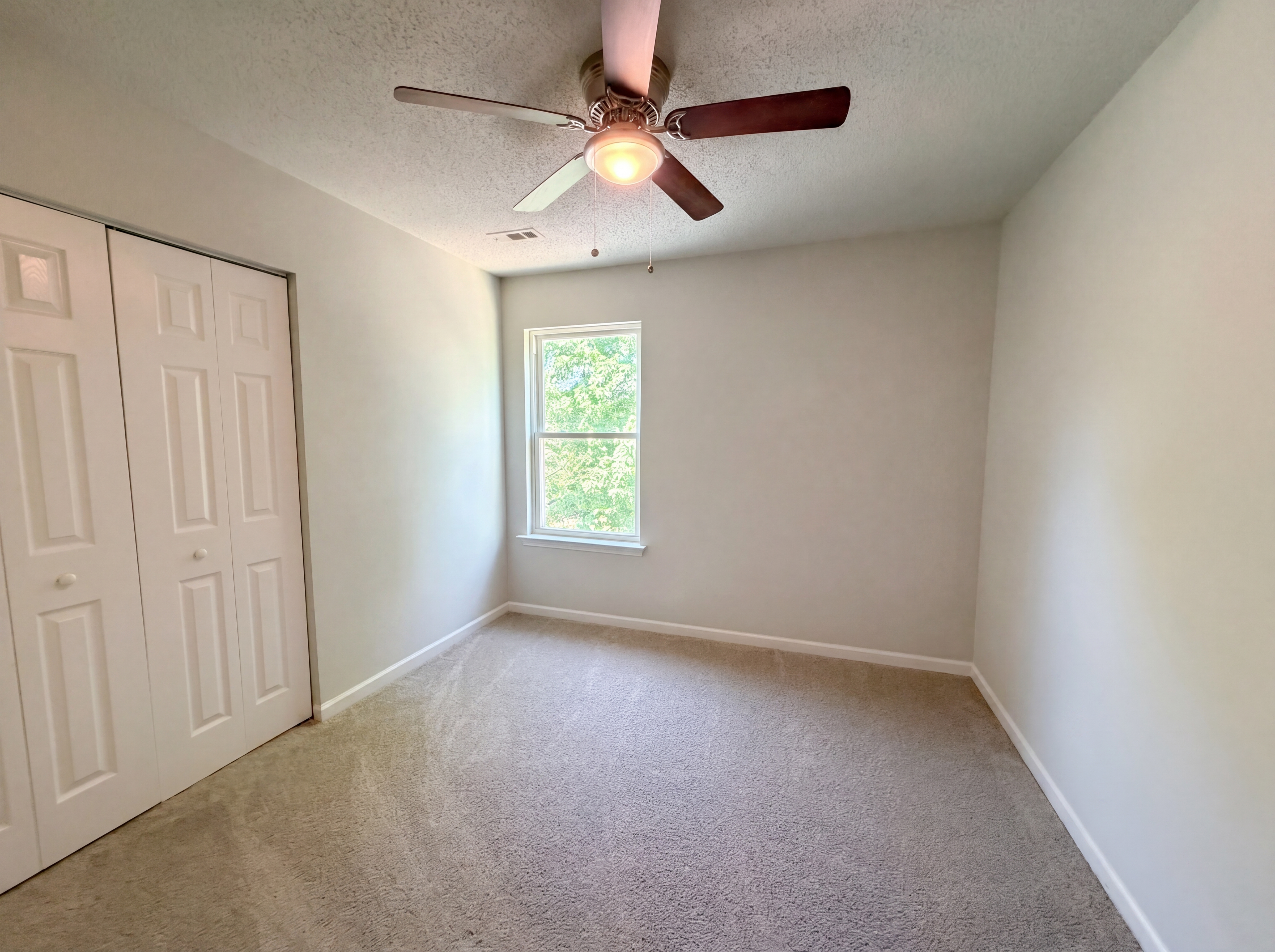 Photo 4 of 20 of 6 Pinellas Ct, Simpsonville, SC