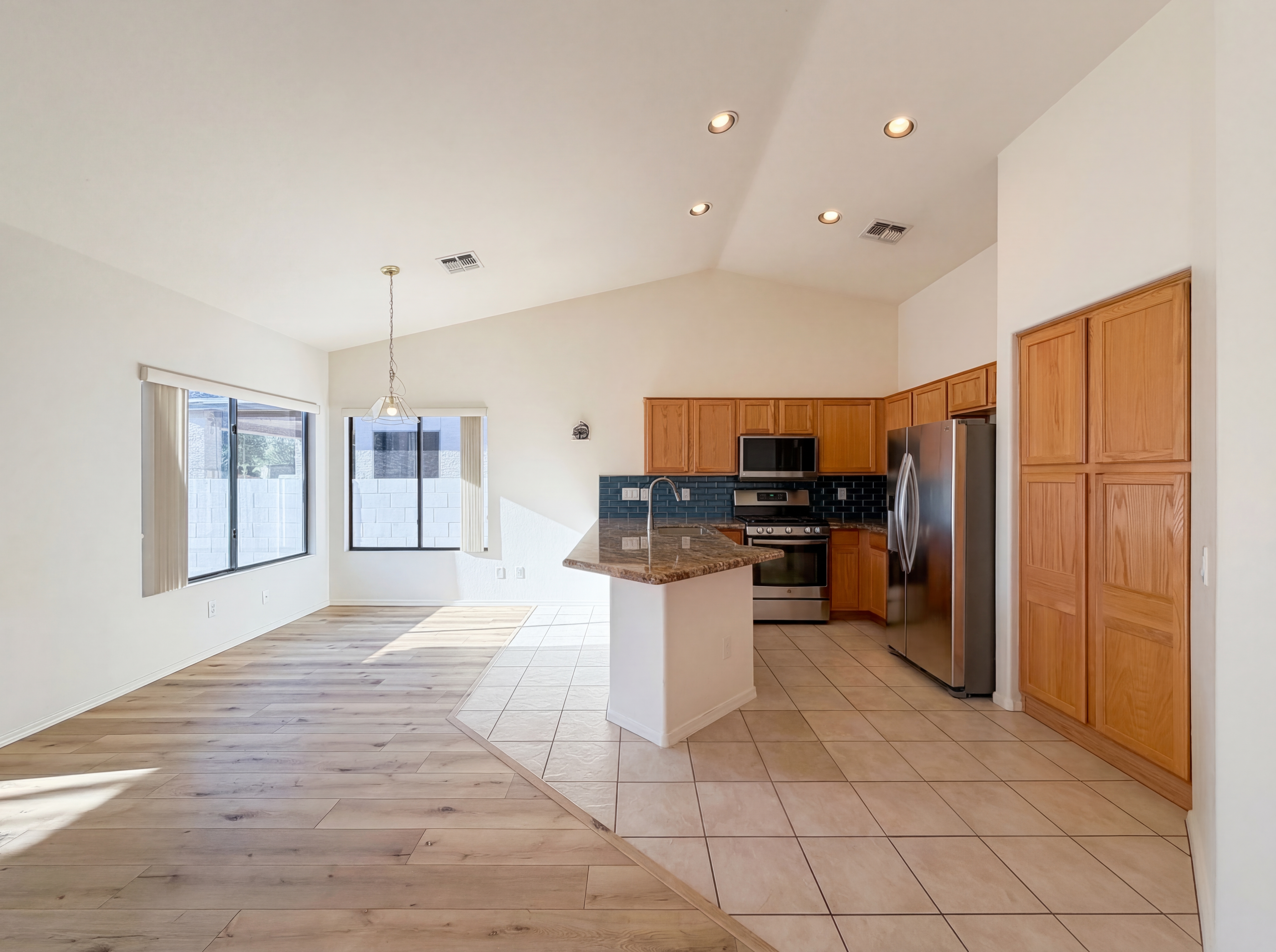 Photo 11 of 16 of 25210 S Wyoming Ave, Sun Lakes, AZ