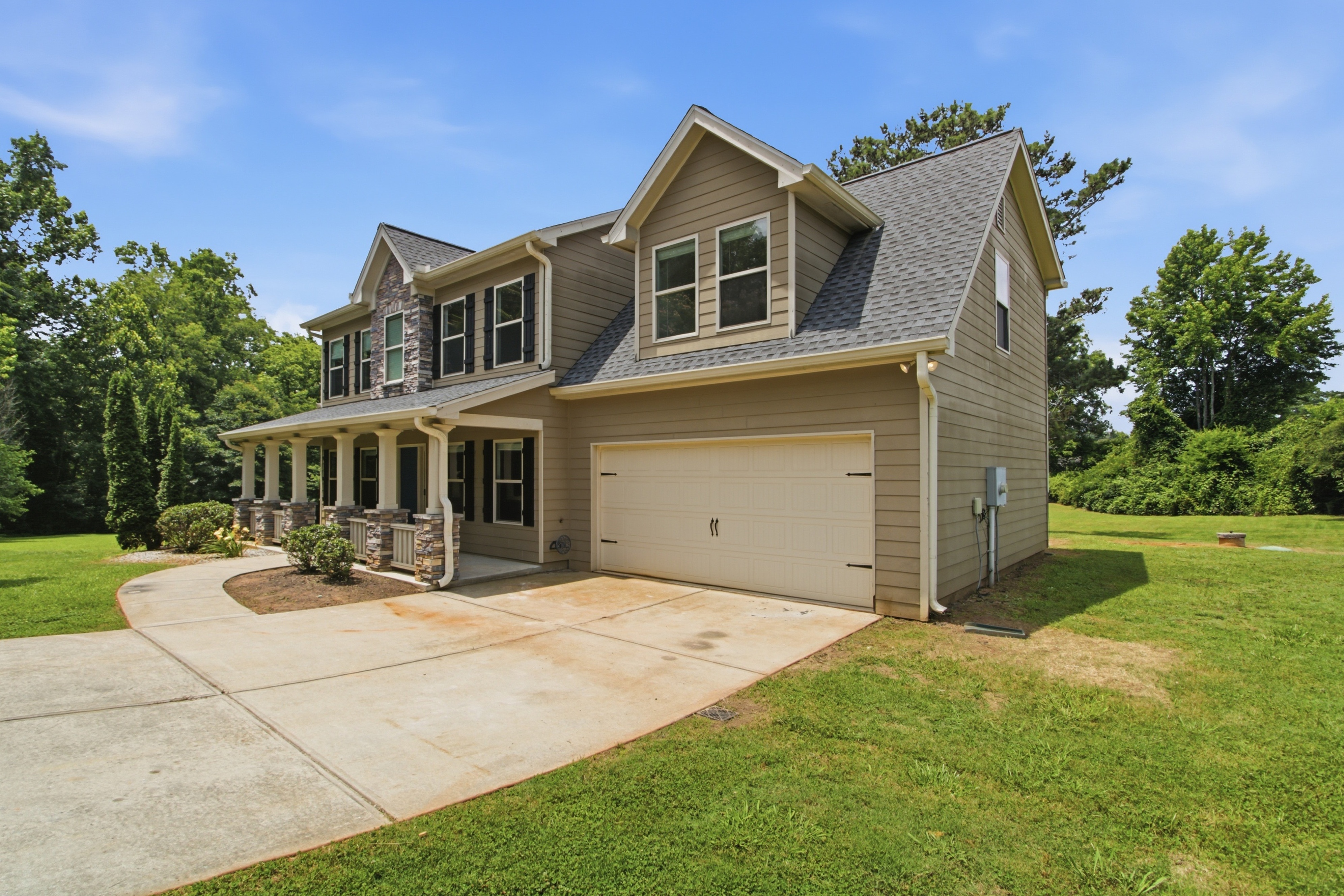 Photo 9 of 42 of 454 Woodbriar Dr, Jefferson, GA