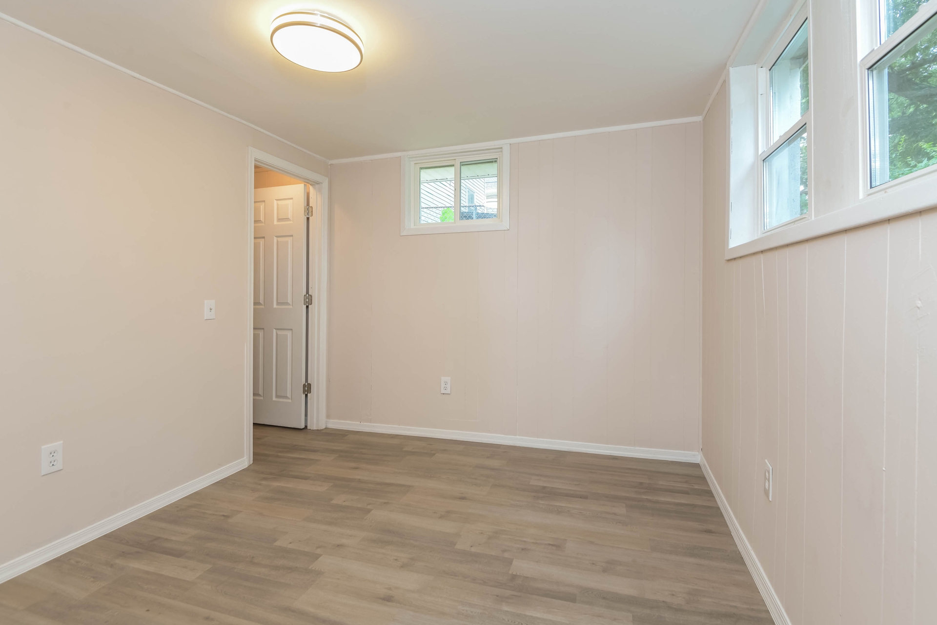 Photo 13 of 22 of 4810 Lexington Ave, Beltsville, MD