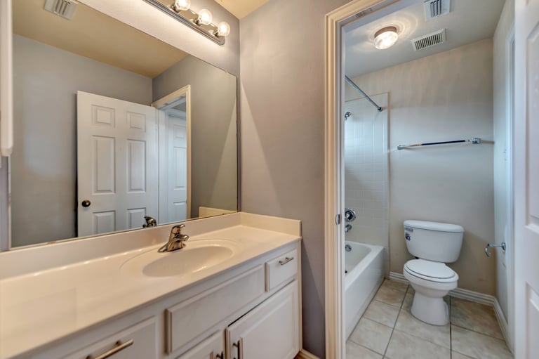 Photo 31 of 39 - 4213 Calloway Dr, Mansfield, TX 76063