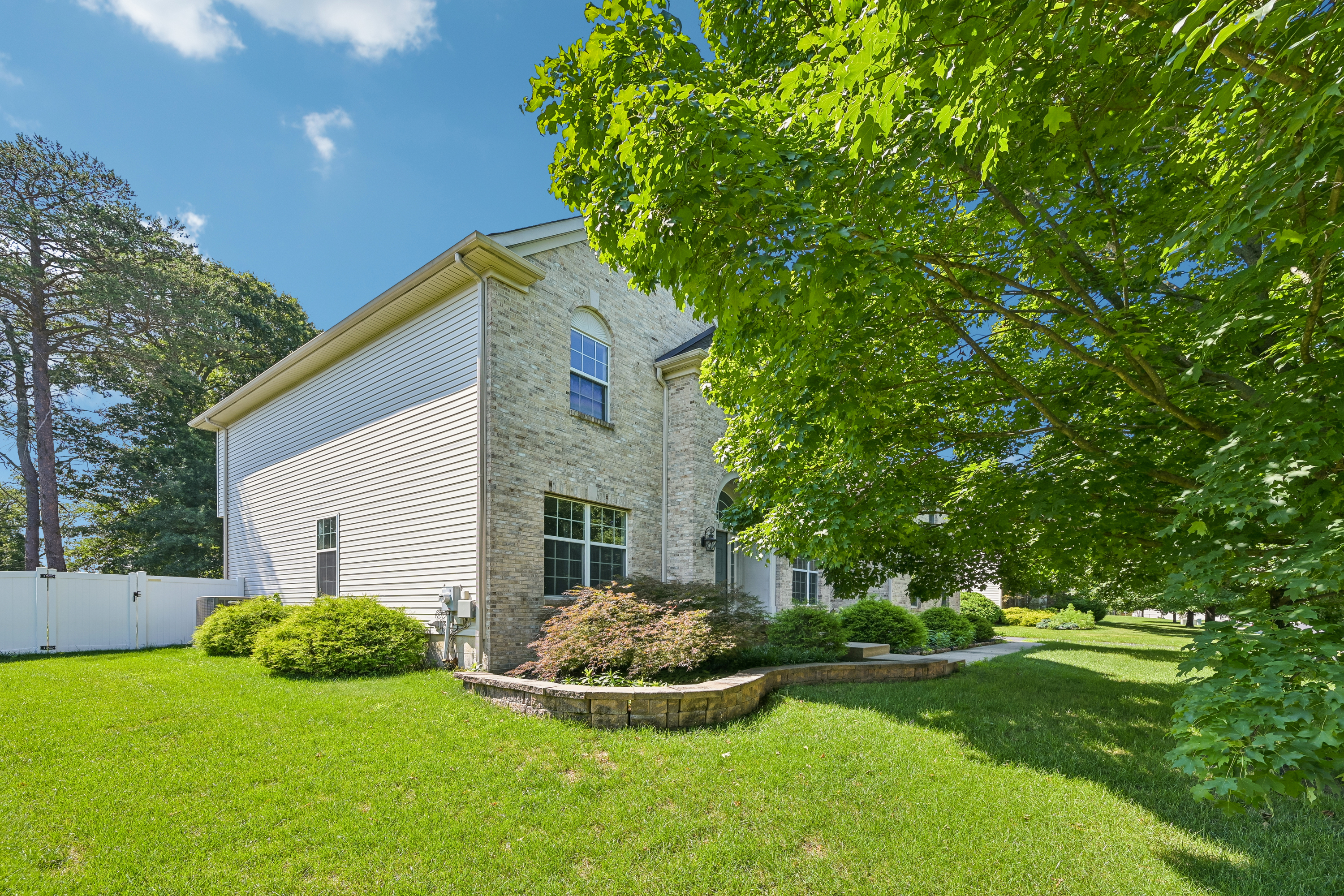 Photo 45 of 52 of 7 Longfellow Ln, Hainesport, NJ