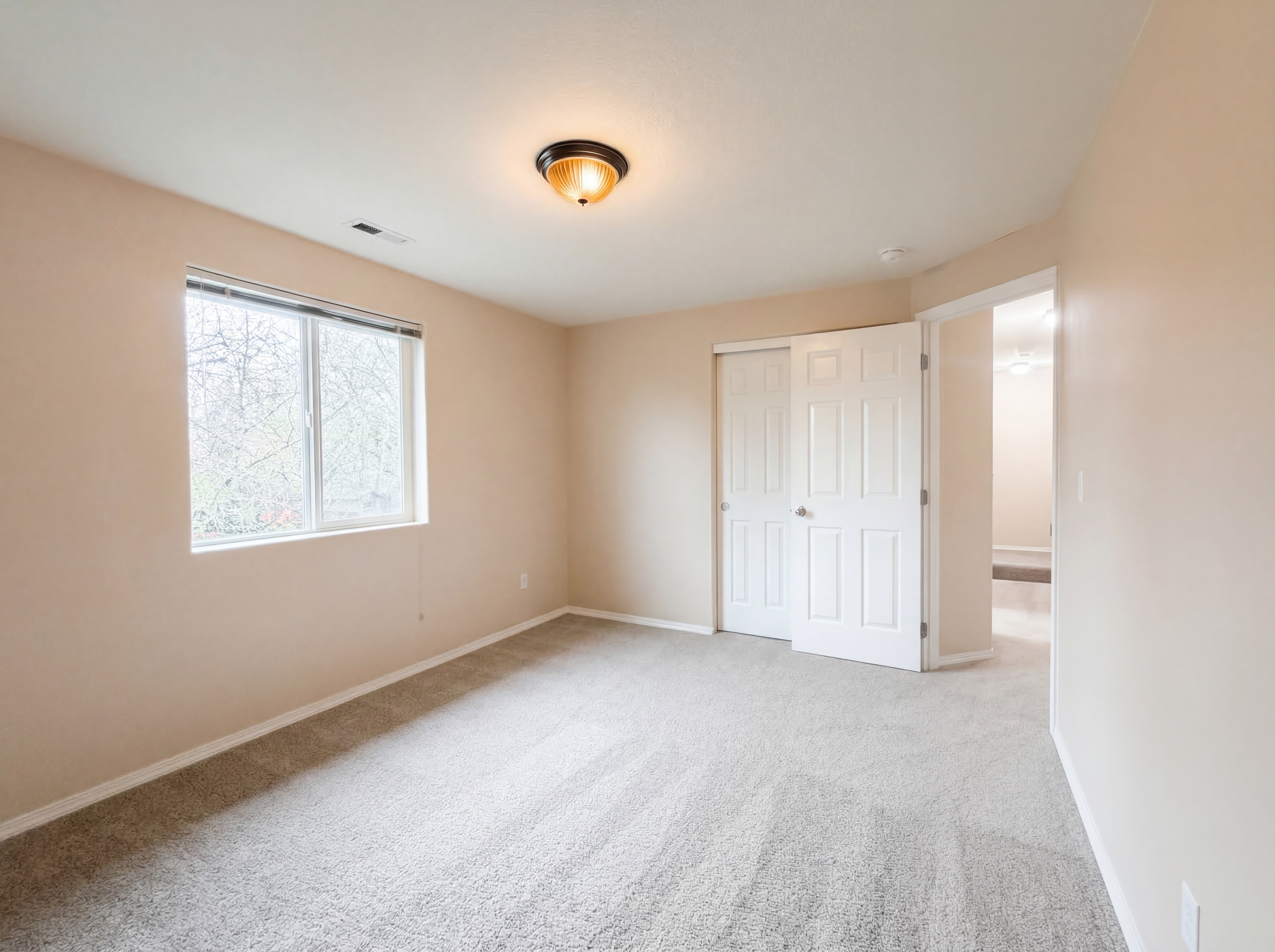 Photo 4 of 27 of 35056 Whitetail Ave, Saint Helens, OR