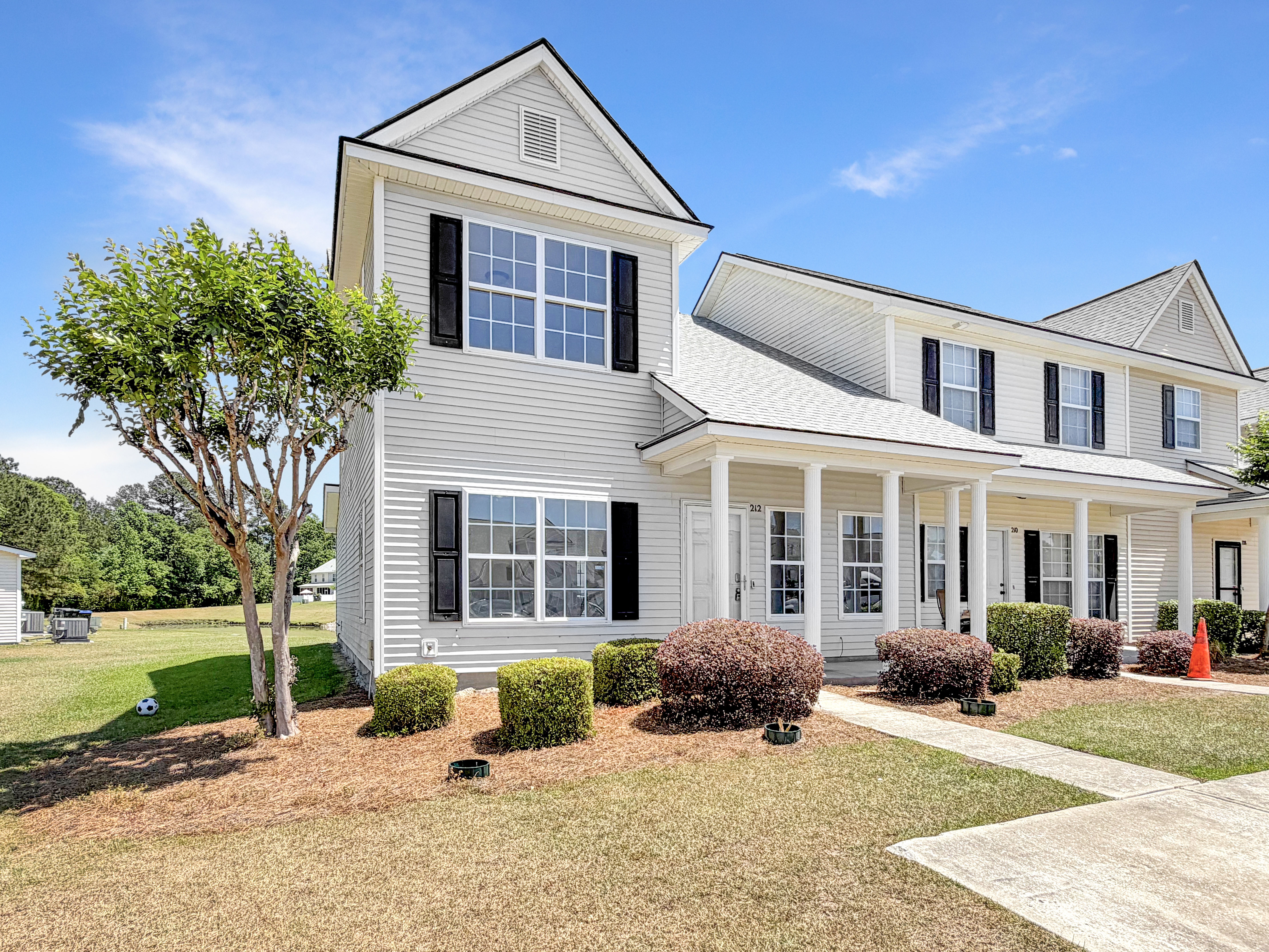 Photo 17 of 20 of 212 Congaree River Dr, Summerville, SC