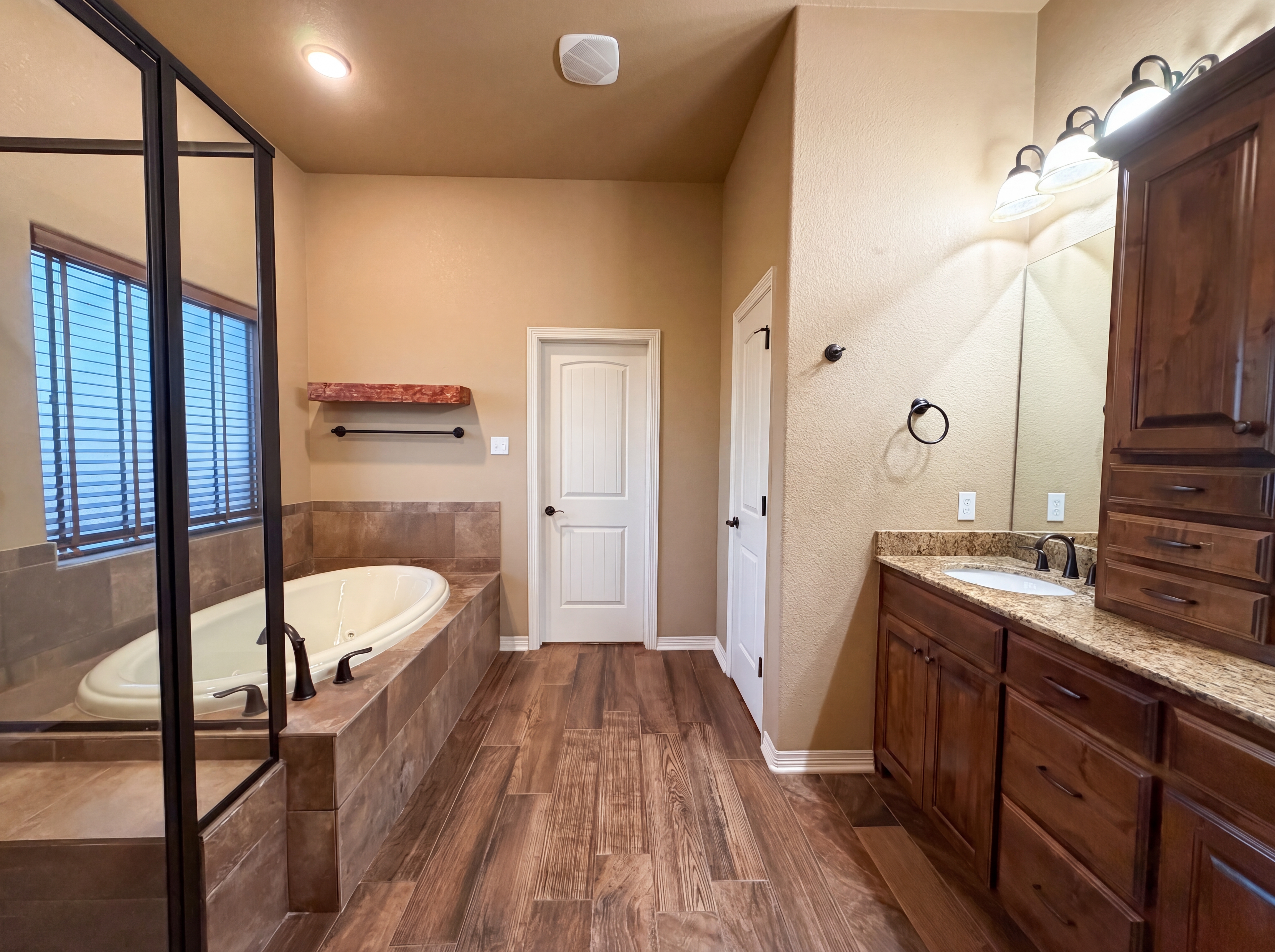 Photo 6 of 23 of 1622 Lacy Ridge Dr, Belton, TX