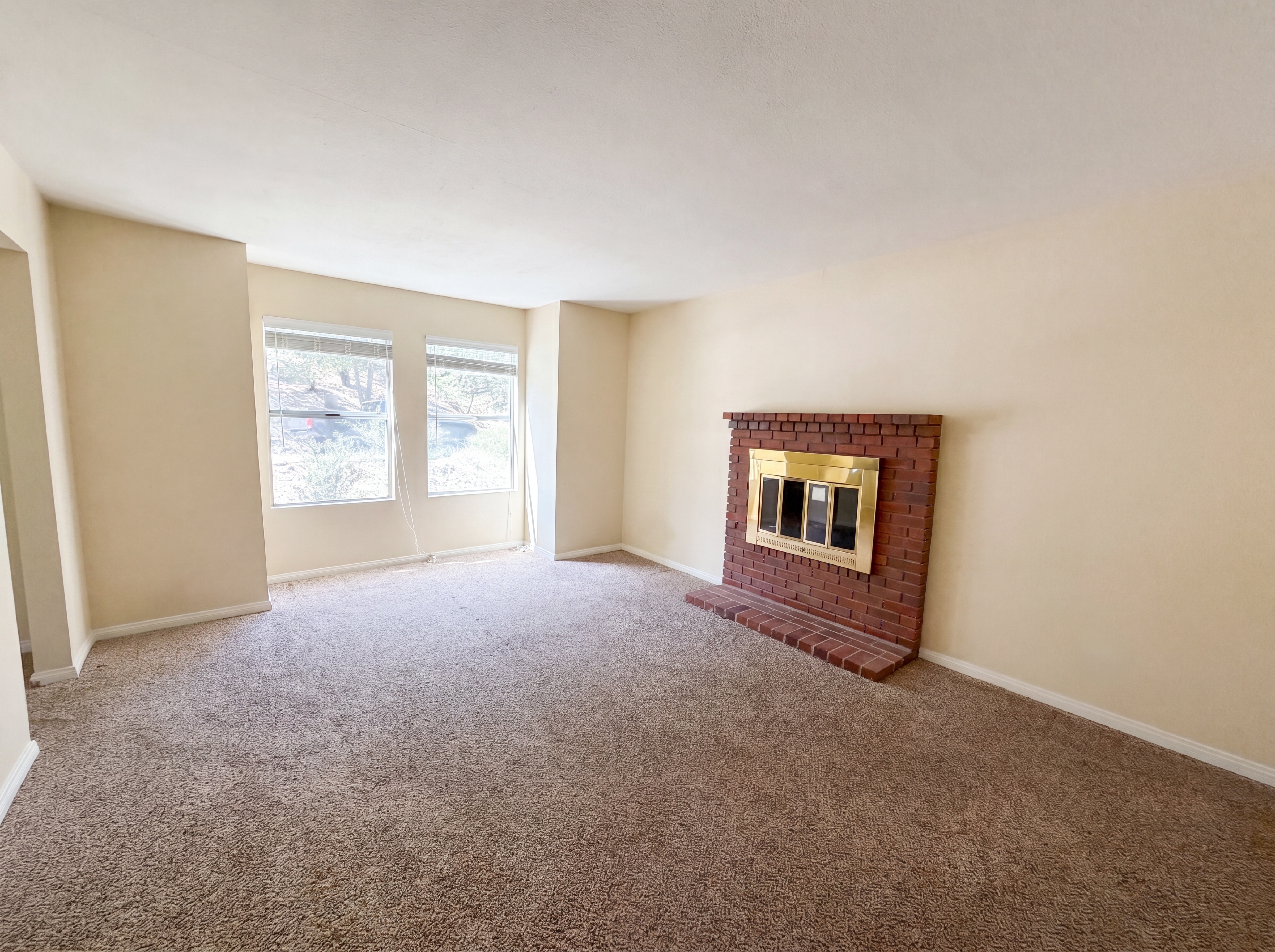 Photo 11 of 20 of 21778 Ridge Dr, Cedarpines Park, CA