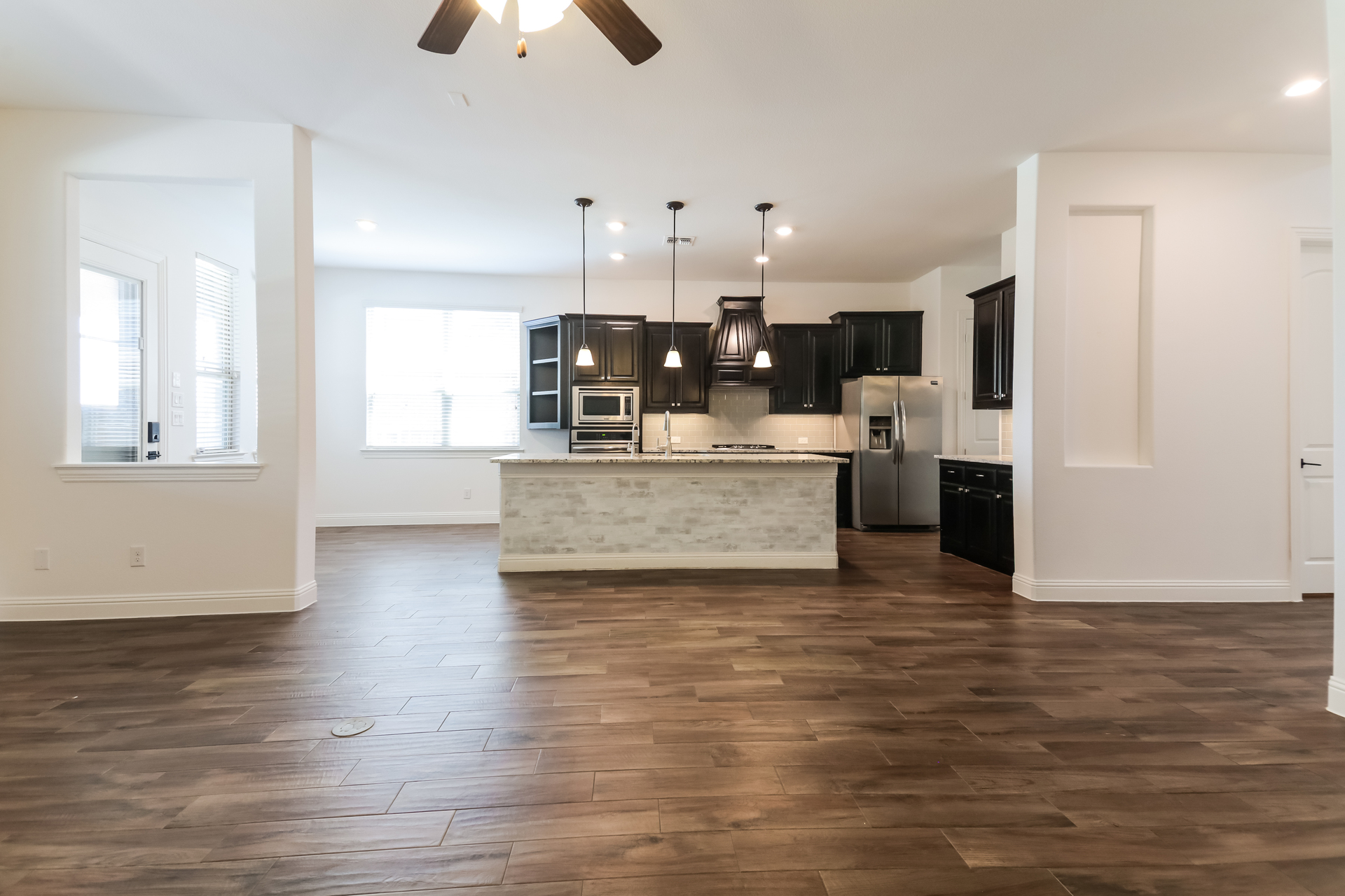 Photo 2 of 22 of 10812 Marble Falls Pl, McKinney, TX
