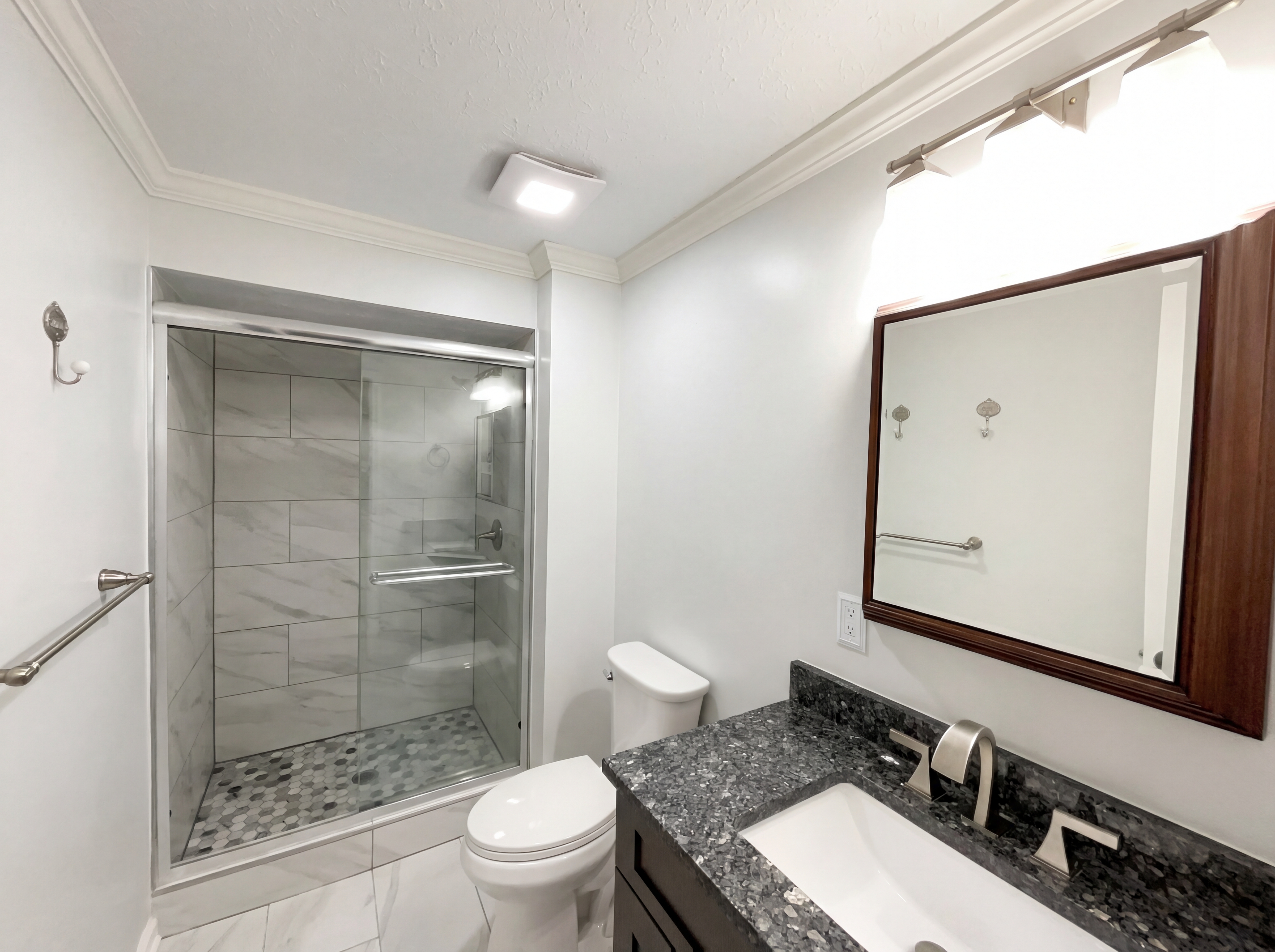 Photo 6 of 22 of 32847 Redwood Blvd, Avon Lake, OH
