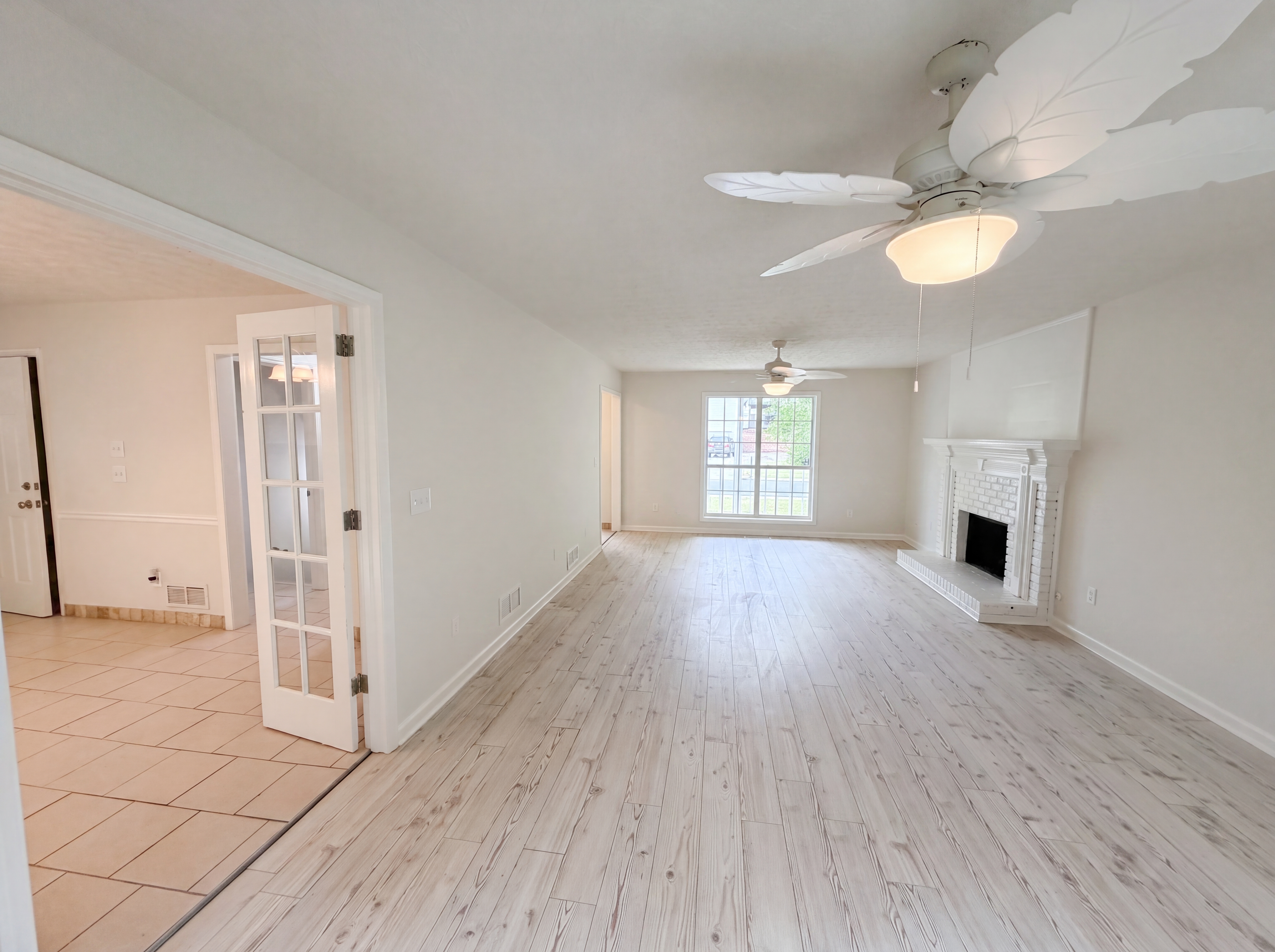 Photo 7 of 21 of 1555 Rose Pointe Dr, Loganville, GA