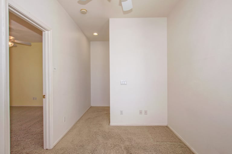 Photo 12 of 25 - 9315 W Yukon Dr, Peoria, AZ 85382