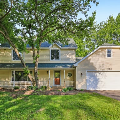 Property photo 1 of 733 Buttonwood Cir