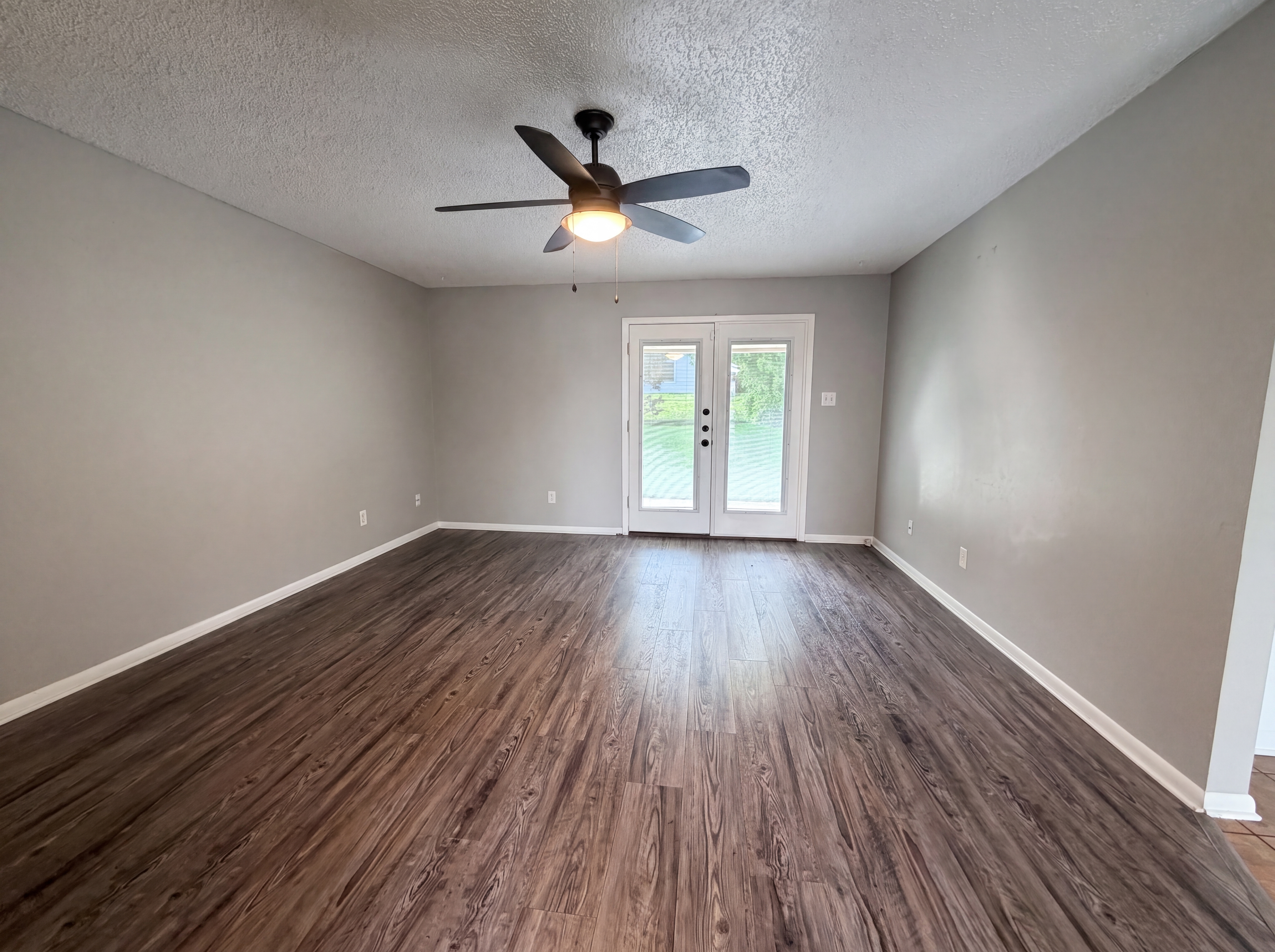 Photo 8 of 16 of 816 N 23rd St, Copperas Cove, TX