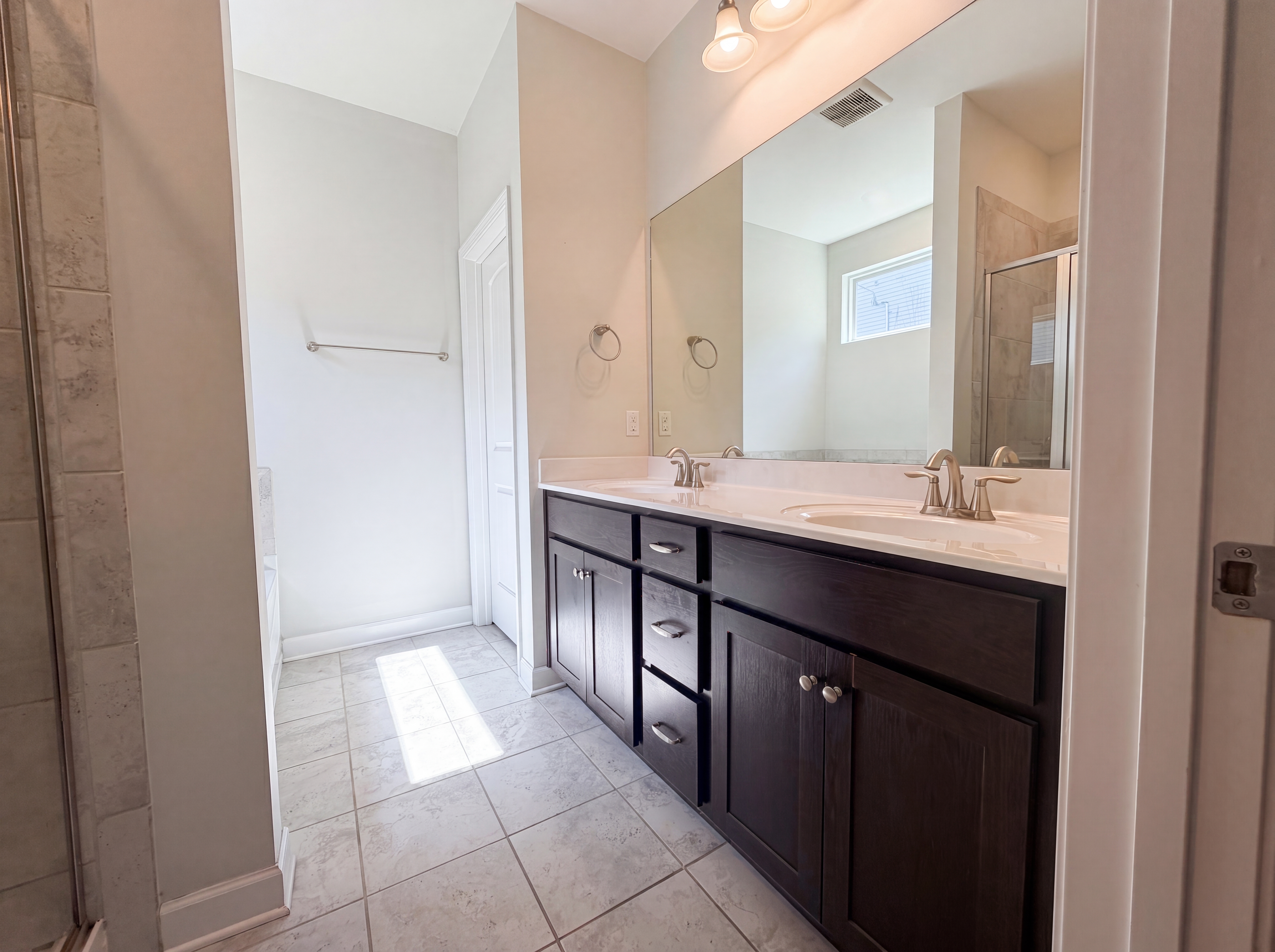 Photo 6 of 16 of 3113 Bromley Way, Antioch, TN