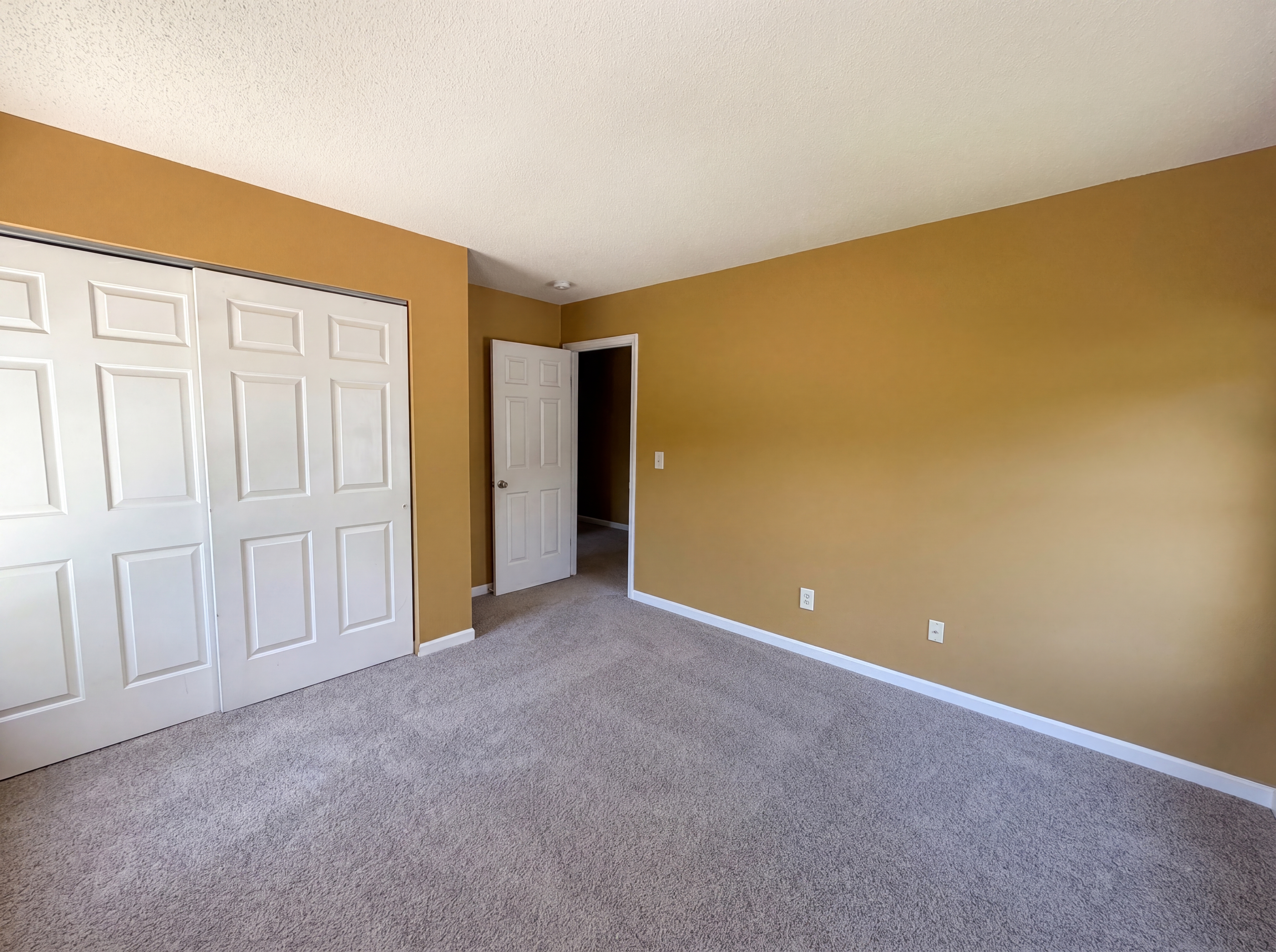 Photo 12 of 18 of 506 Hillview Dr, Durham, NC