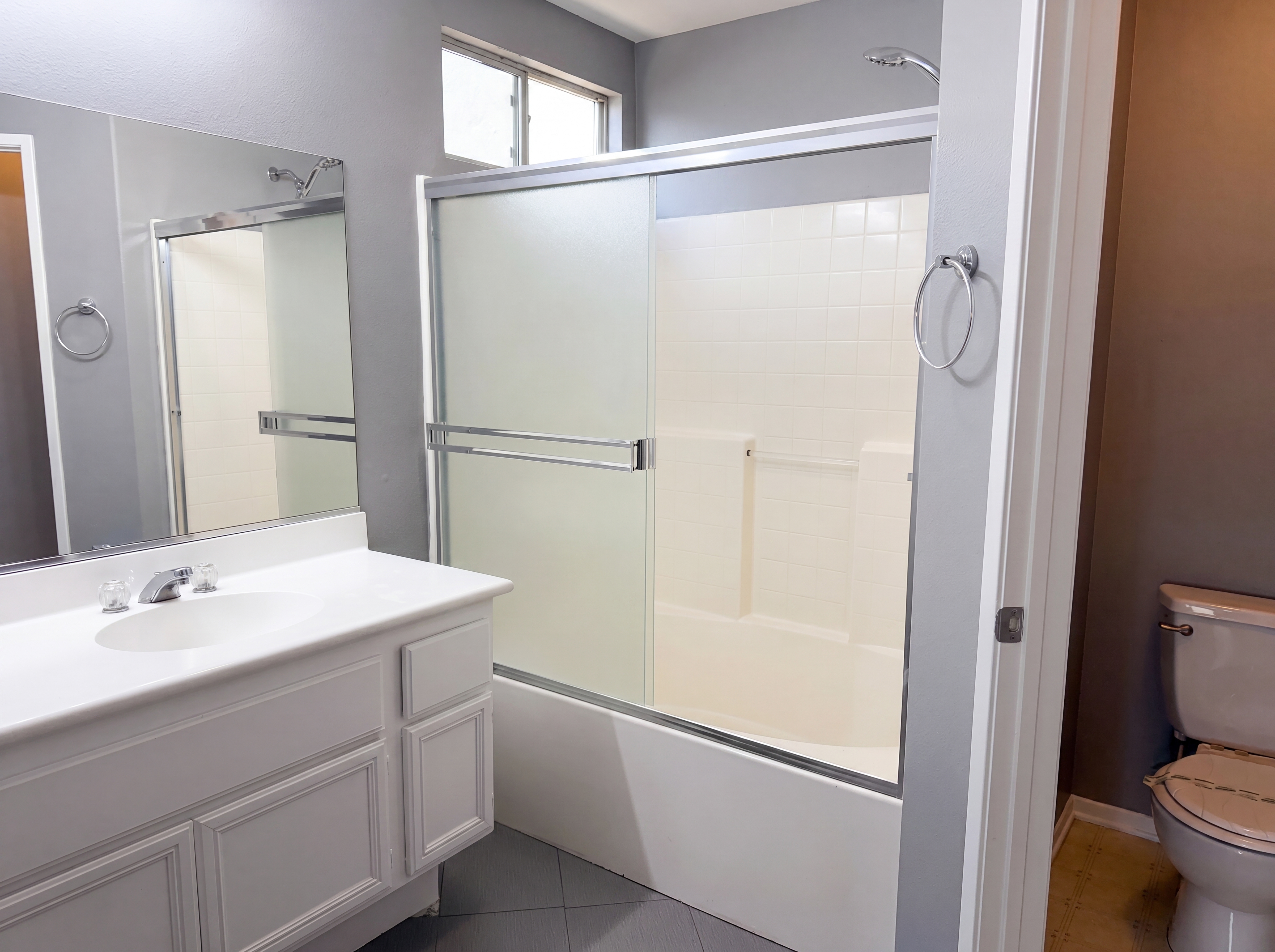 Photo 12 of 18 of 13577 Monterey Way, Victorville, CA