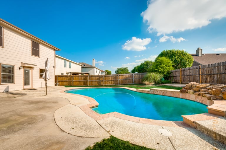 Photo 36 of 38 - 2732 Peach Dr, Little Elm, TX 75068