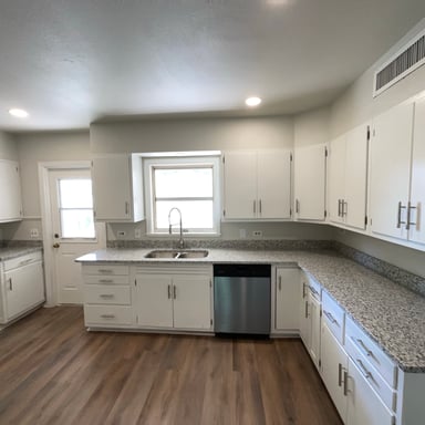 Property photo 2 of 1205 G St