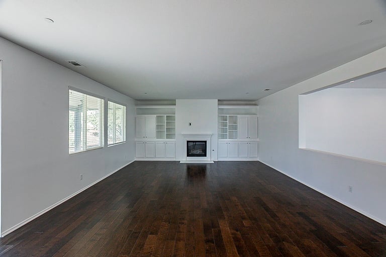 Photo 6 of 34 - 34925 Lava Tree Ln, Winchester, CA 92596