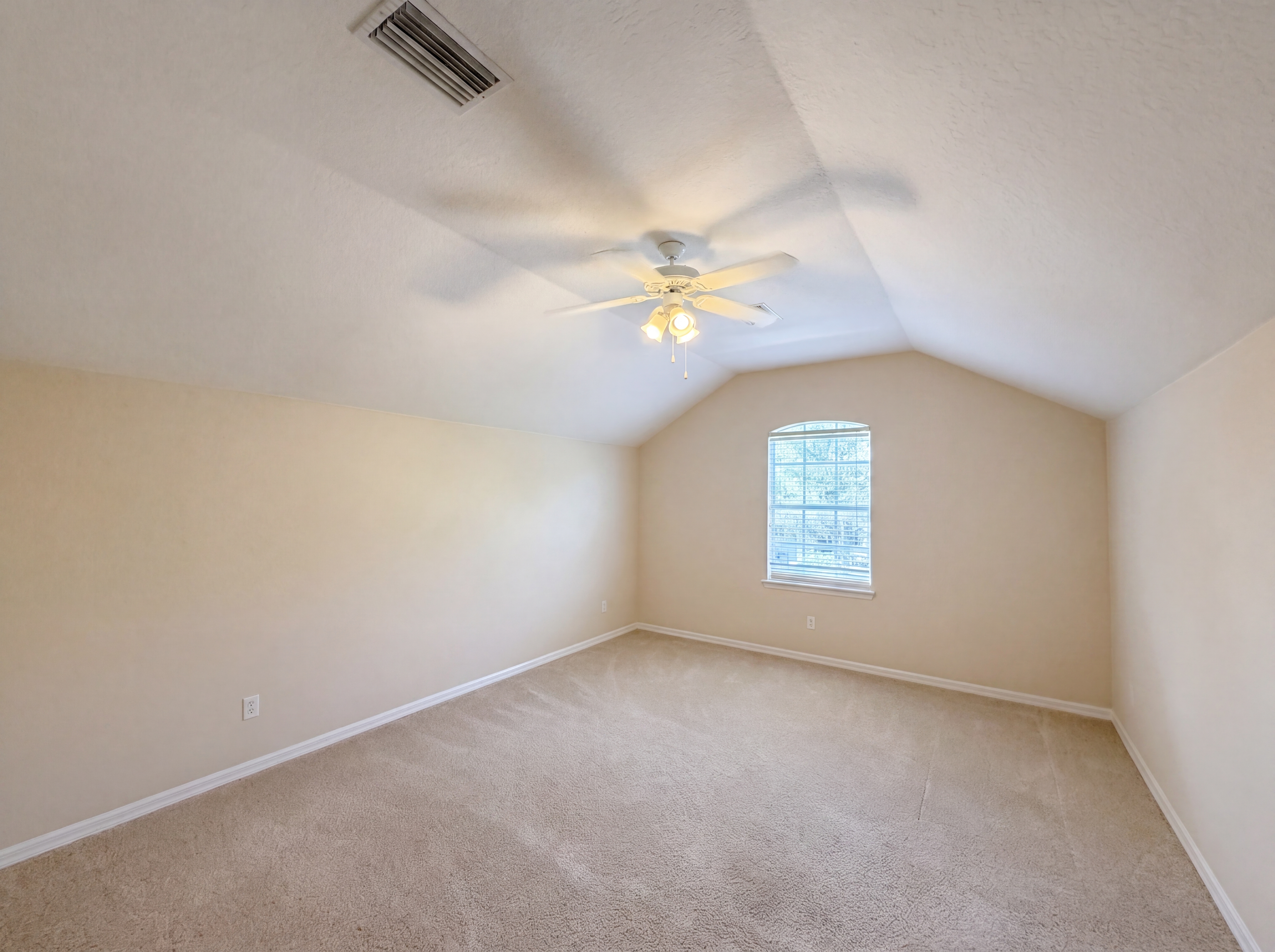 Photo 18 of 28 of 457 Amethyst Ave, Auburndale, FL