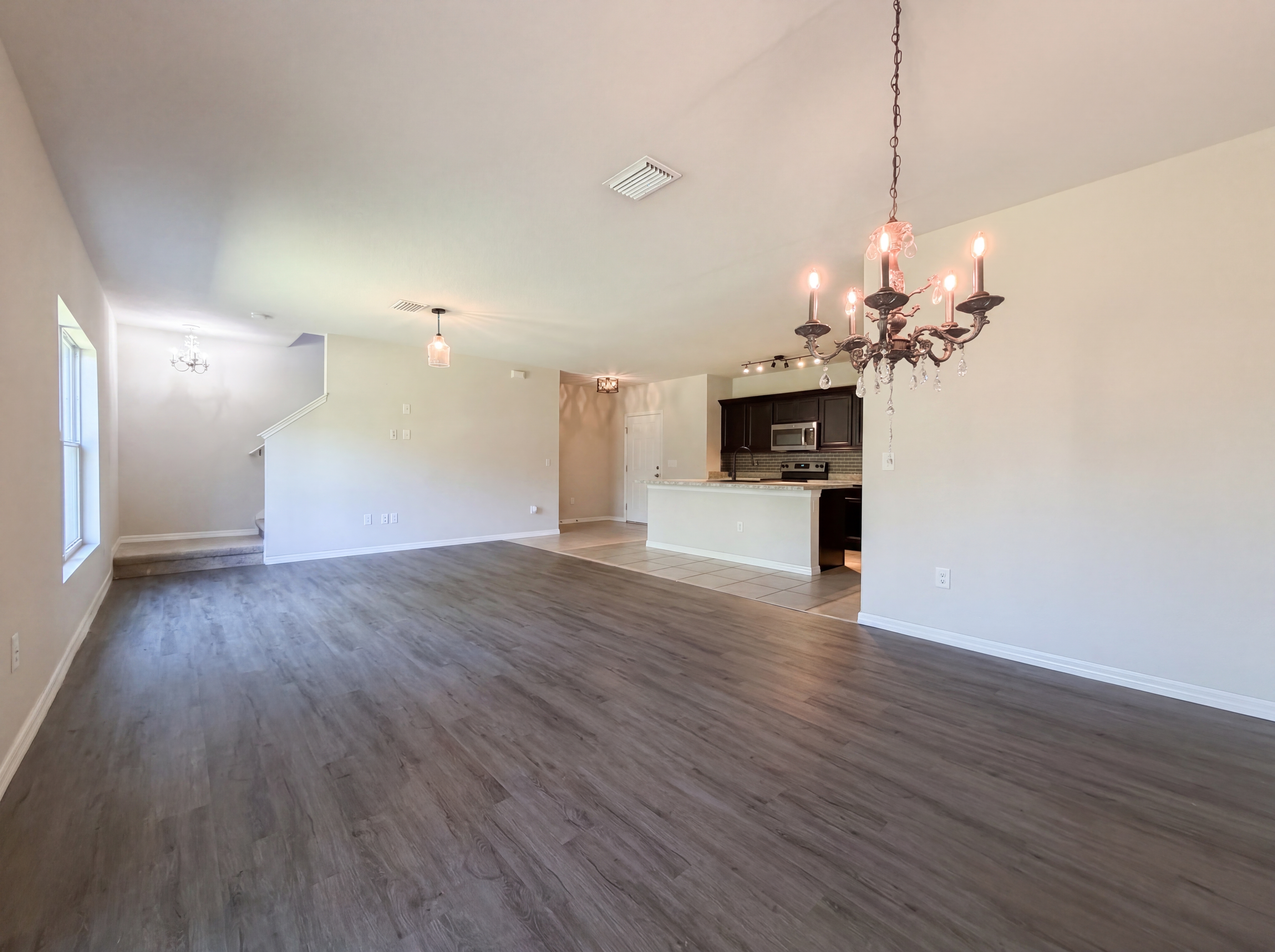 Photo 3 of 32 of 14405 Scottburgh Glen Dr, Wimauma, FL
