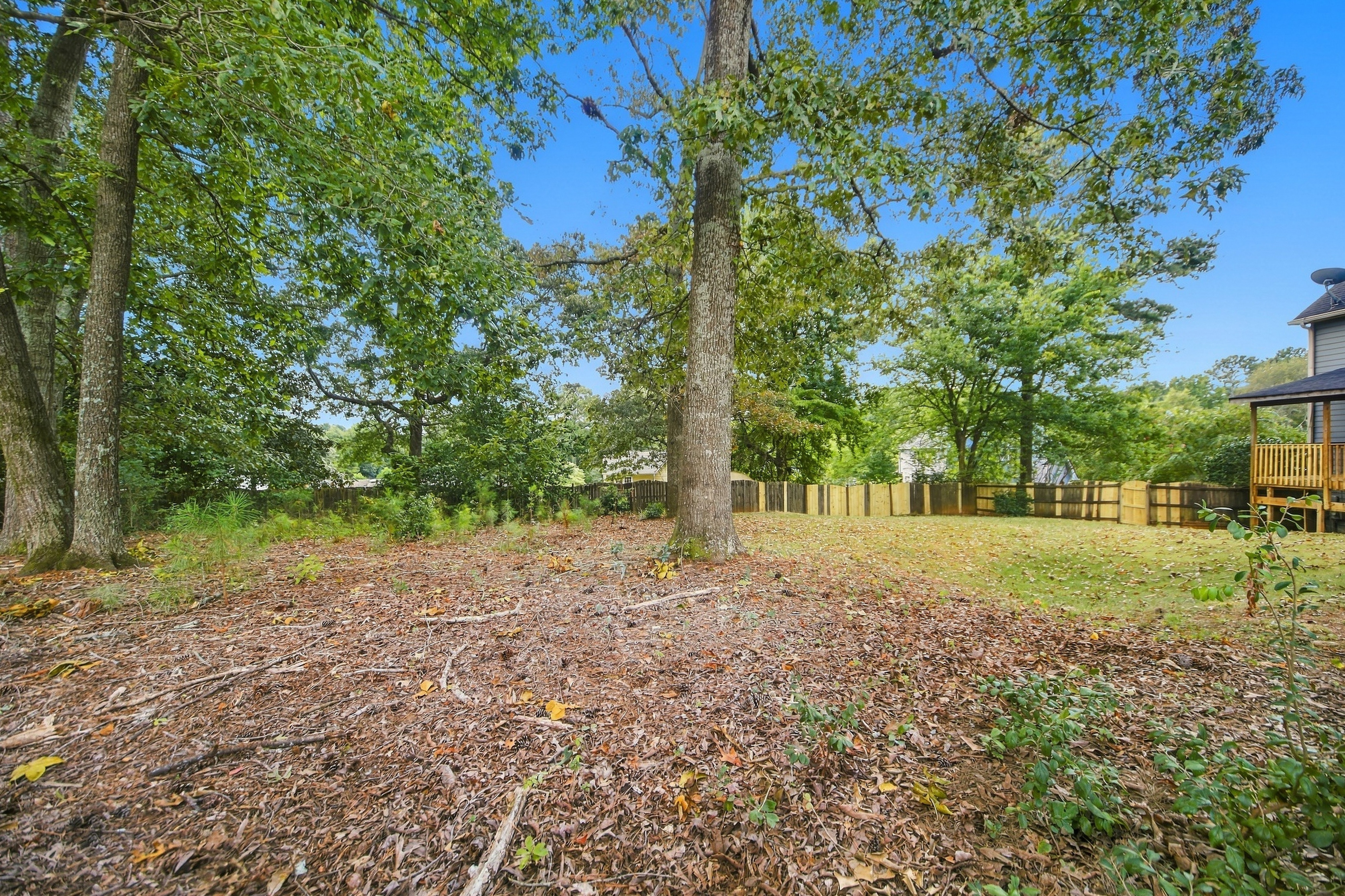 Photo 28 of 32 of 2690 Shadow Pine Dr, Roswell, GA