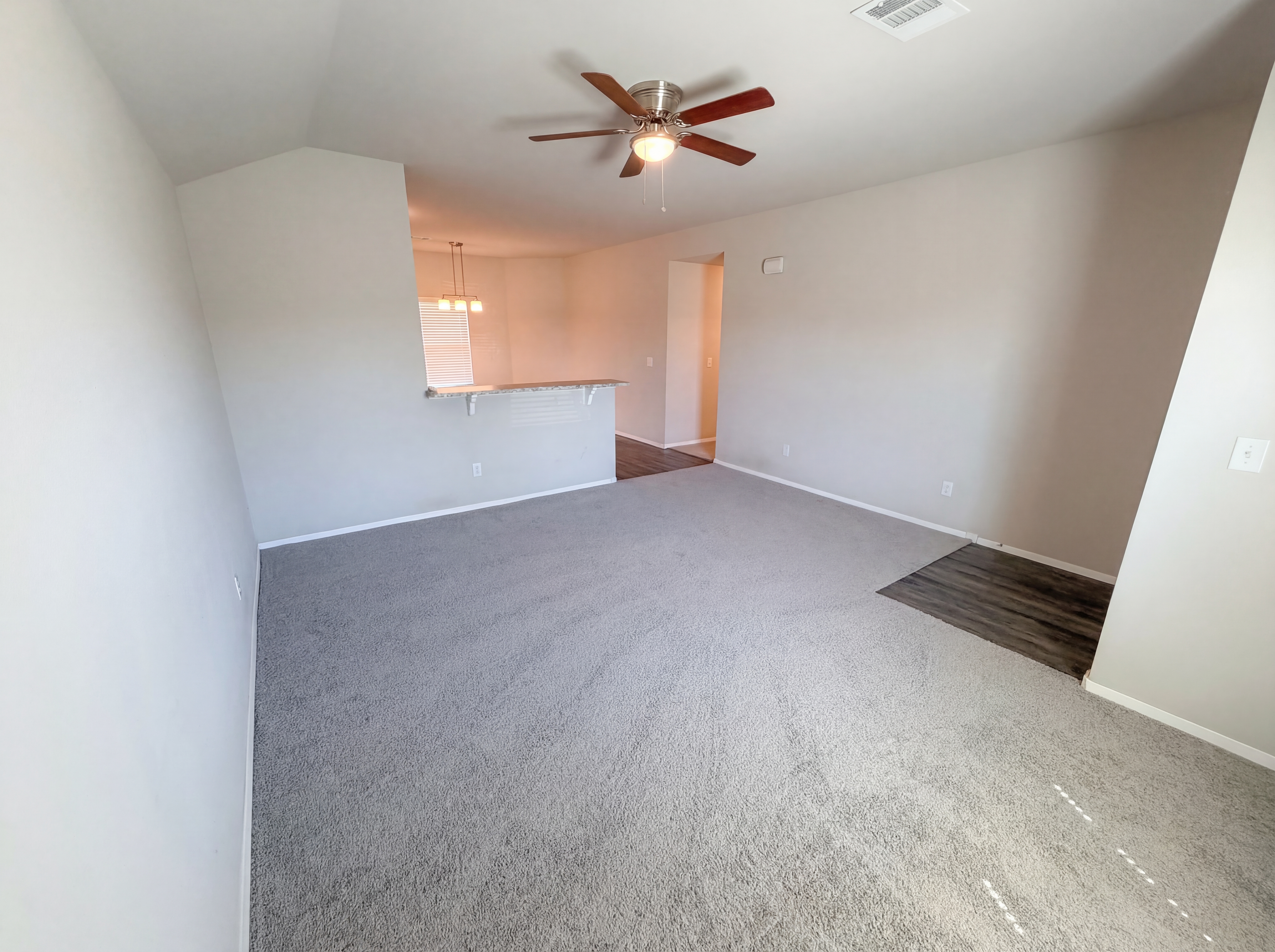 Photo 12 of 25 of 2308 Dillards Dr, Chickasha, OK