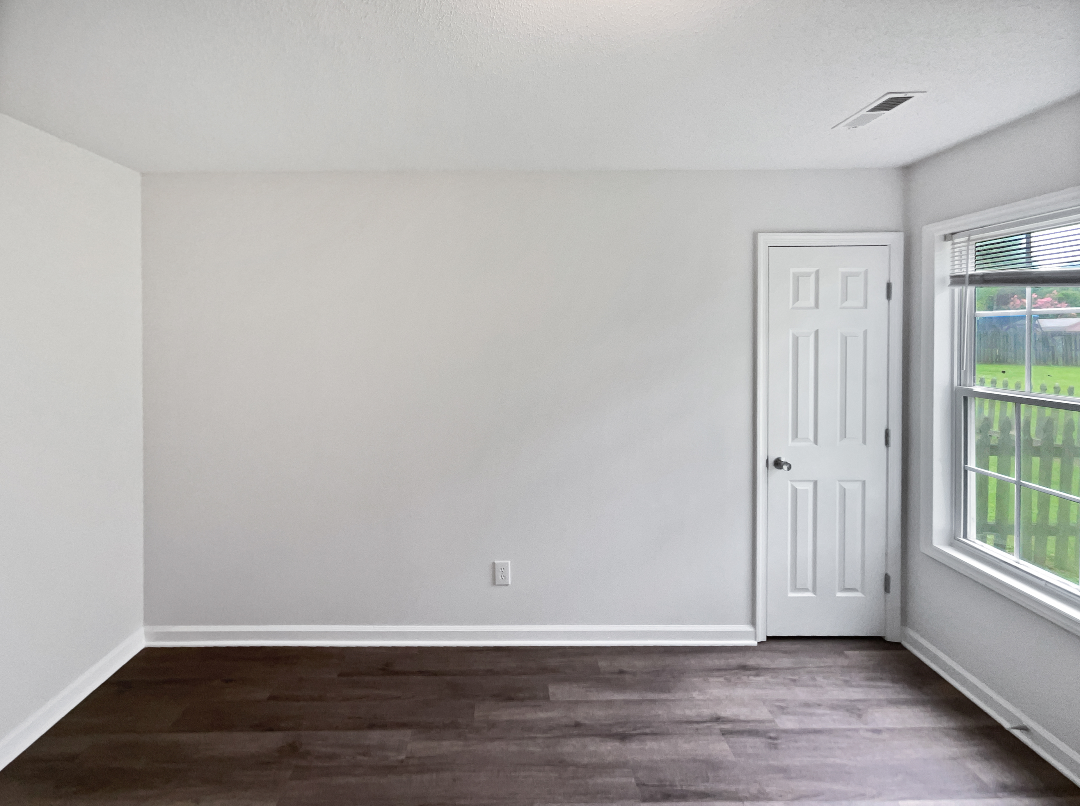 Photo 15 of 19 of 6880 Ironwood Cir, Greensboro, NC