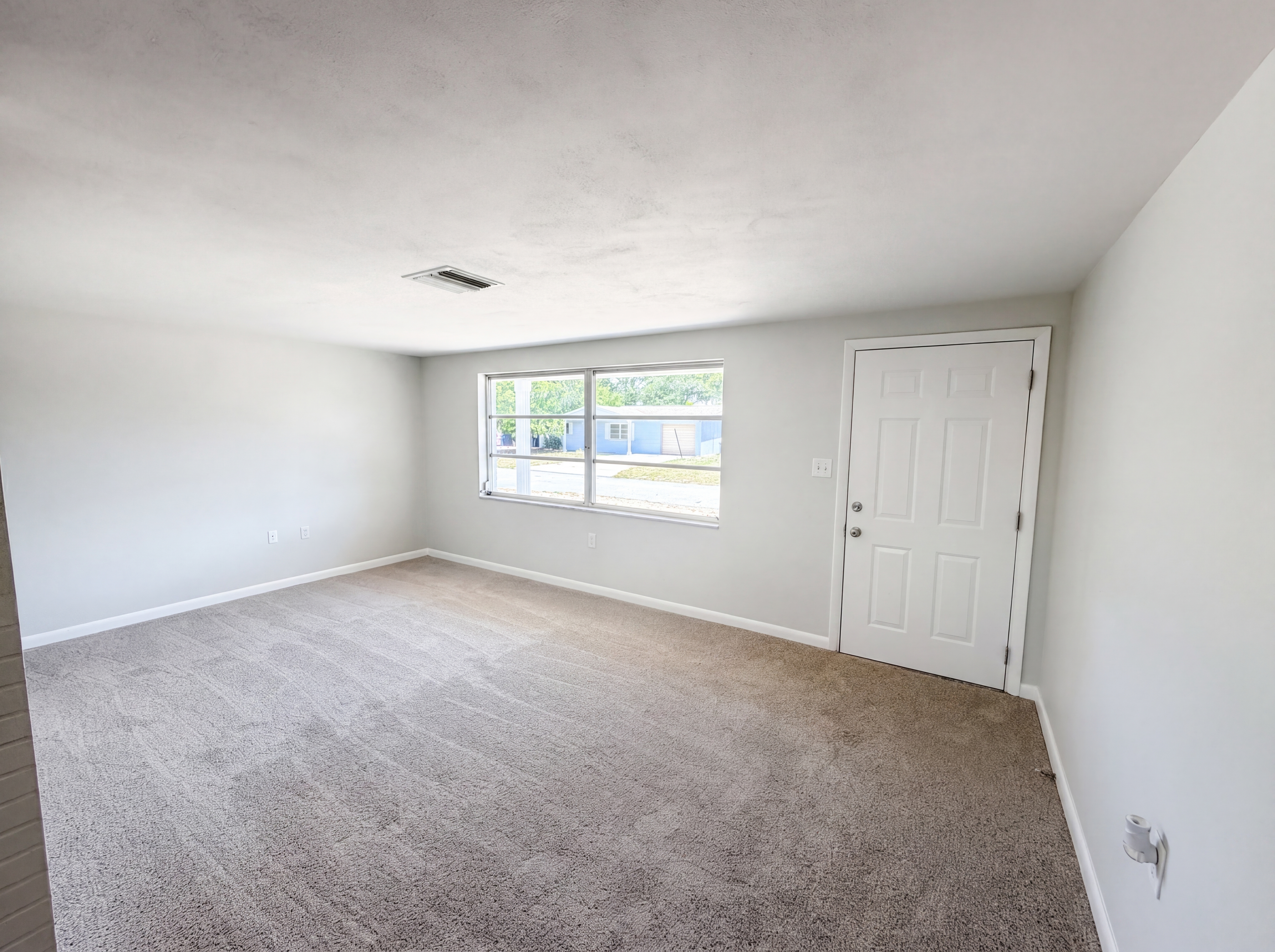 Photo 12 of 26 of 3523 Berkshire St, New Port Richey, FL