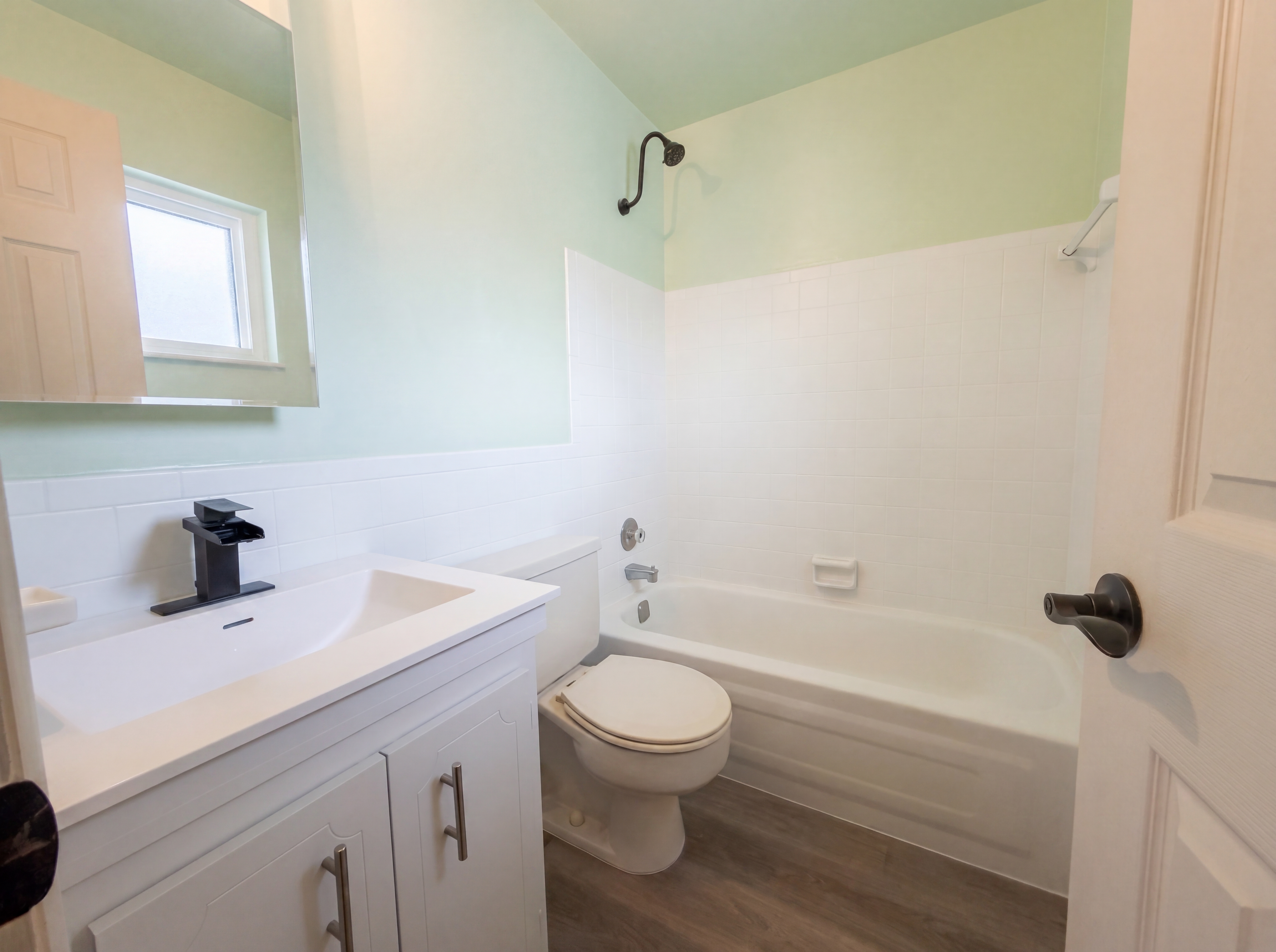 Photo 14 of 21 of 9605 NW 81st St, Tamarac, FL