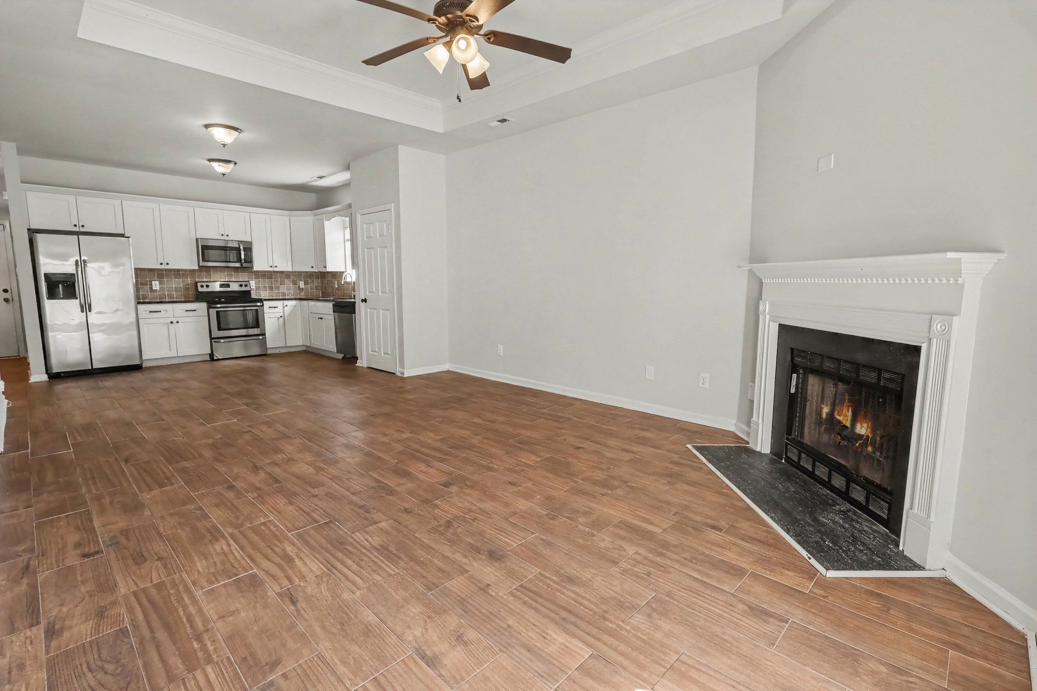 Photo 2 of 16 of 4282 Candle Brook Ln, Bessemer, AL
