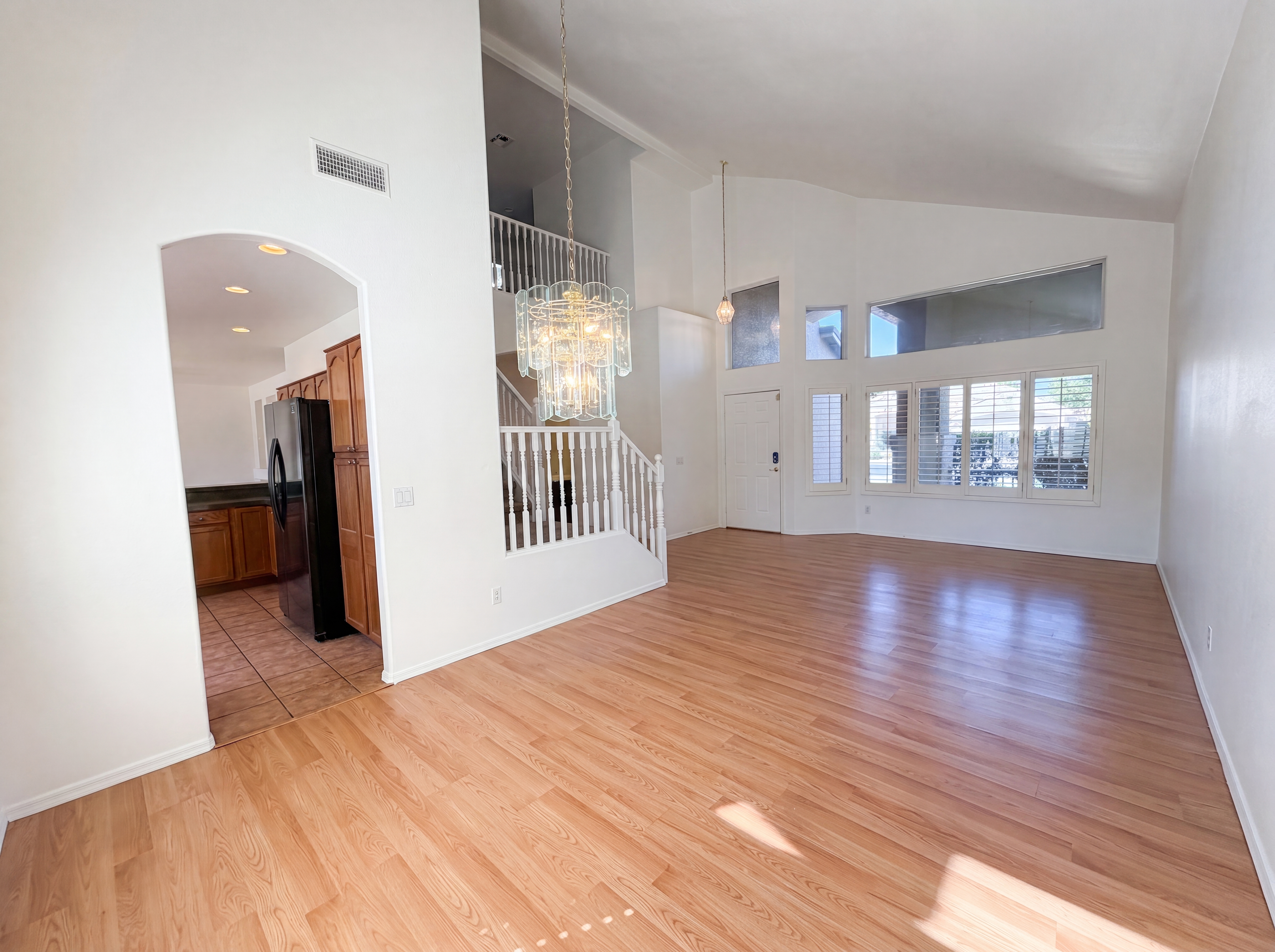 Photo 3 of 38 of 2133 S Nielson St, Gilbert, AZ