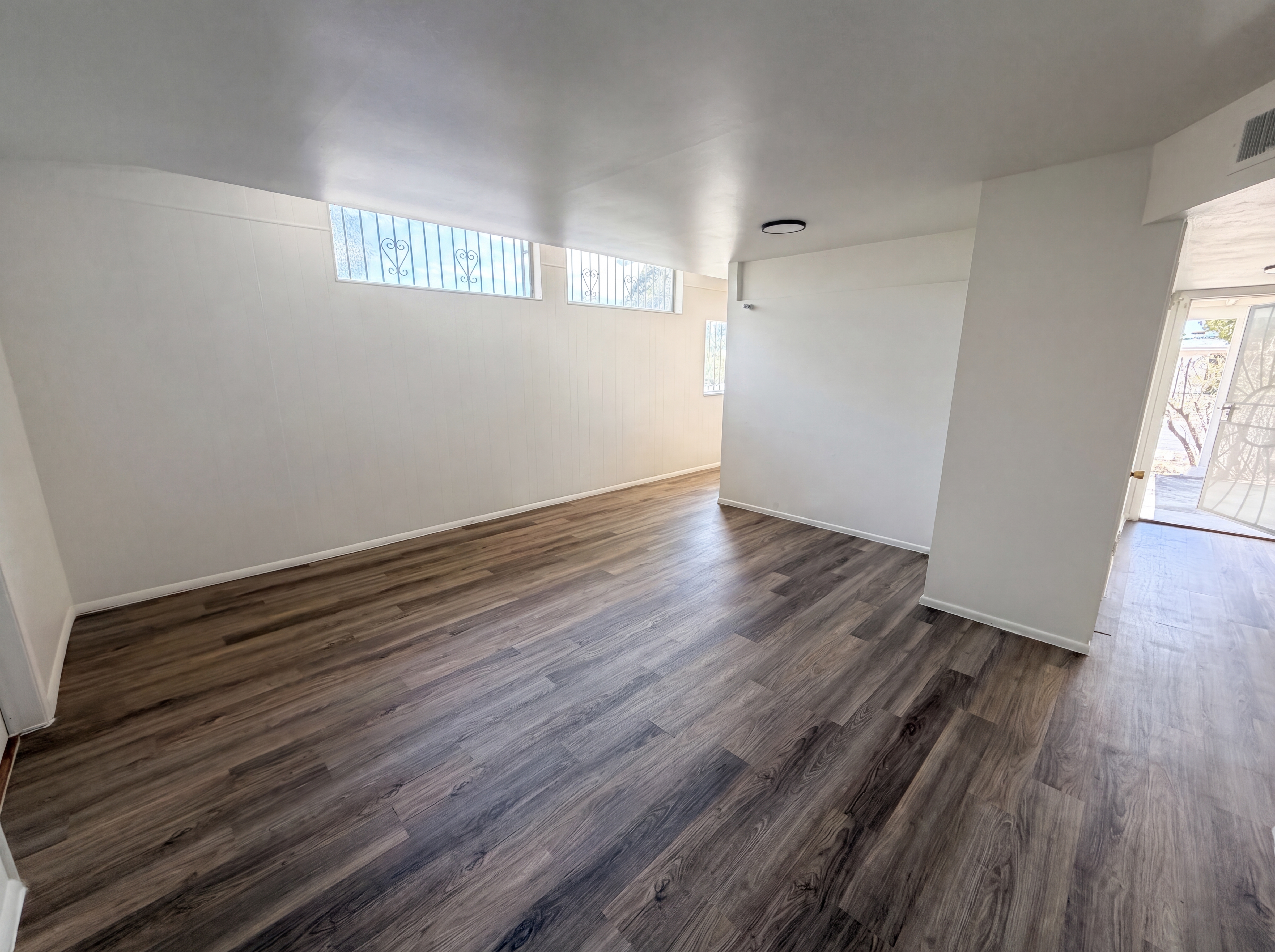 Photo 8 of 21 of 2901 N Cloverland Ave, Tucson, AZ