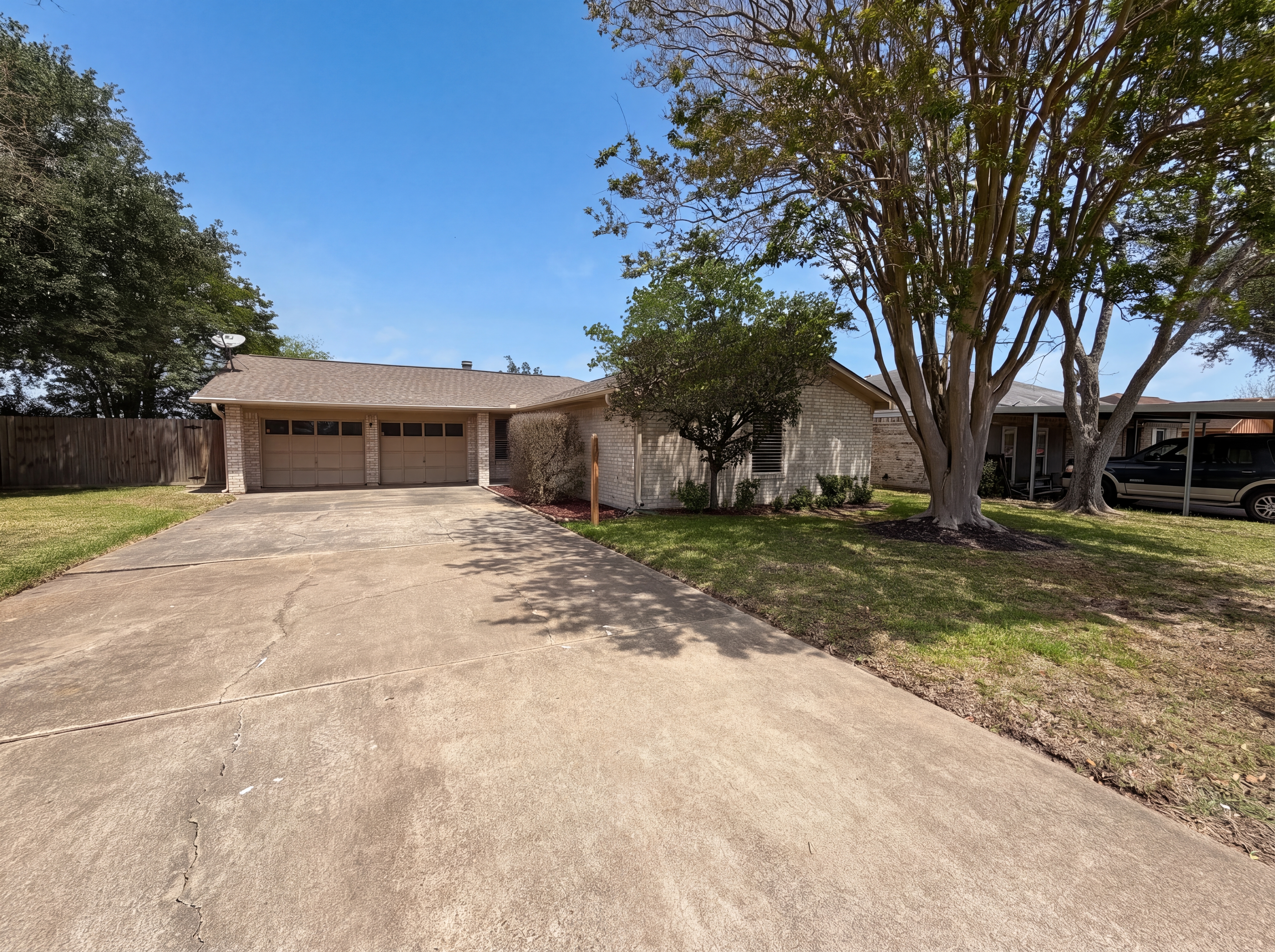 Photo 18 of 24 of 522 27th Ave N, Texas City, TX