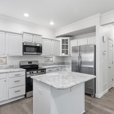 Property photo 2 of 4770 Paramount Pl