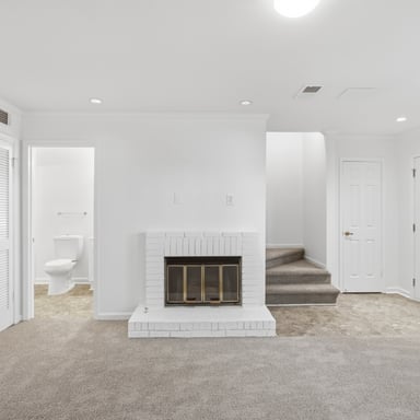 Property photo 3 of 132 Old Ferry Way