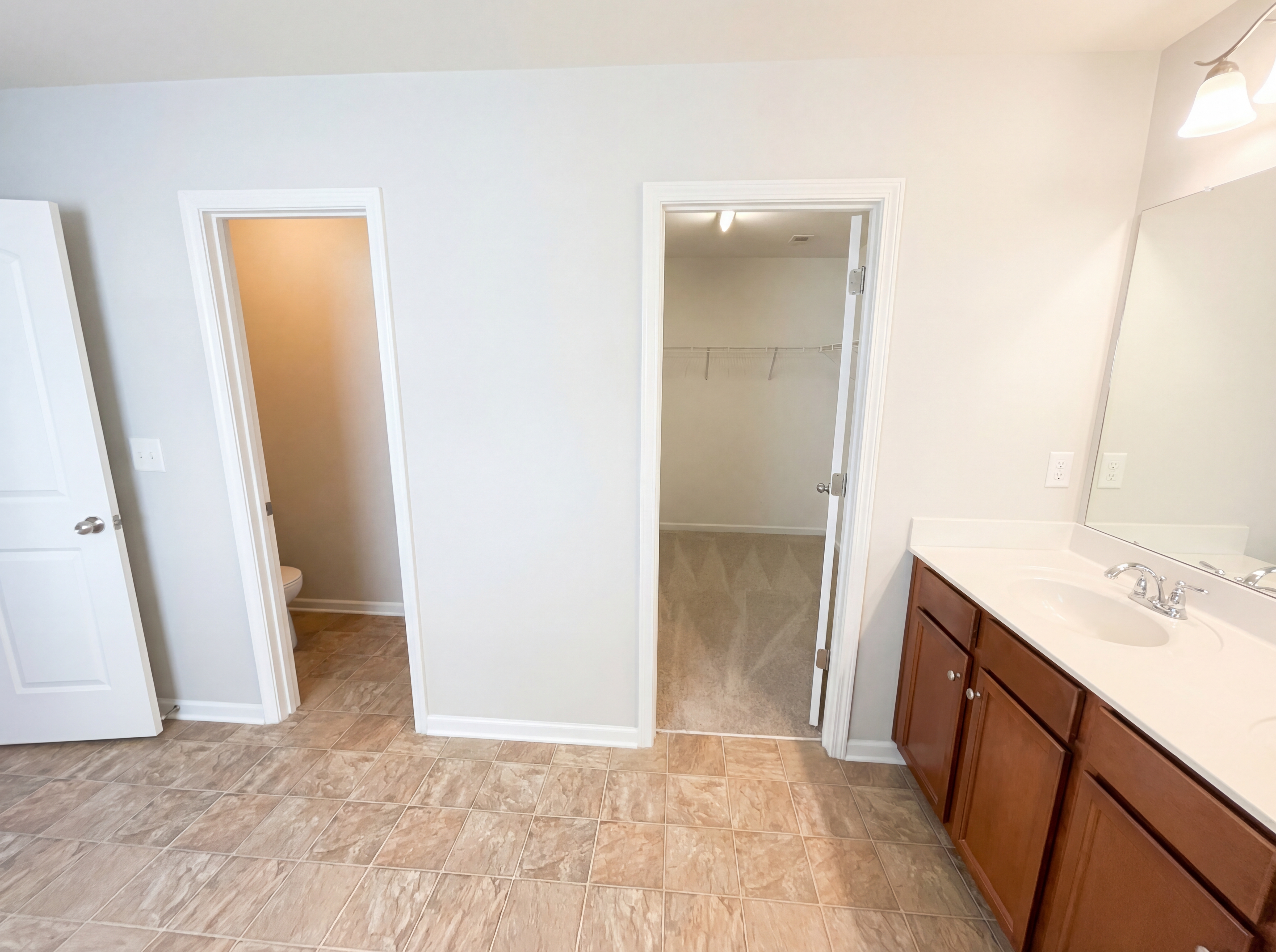 Photo 15 of 21 of 305 Augustus Ln, Mount Holly, NC