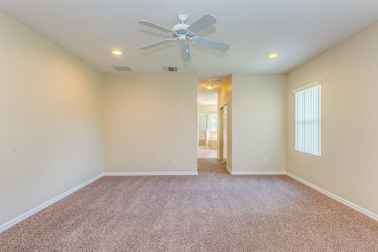 Photo 13 of 32 - 3340 Lake Jean Dr, Orlando, FL 32817