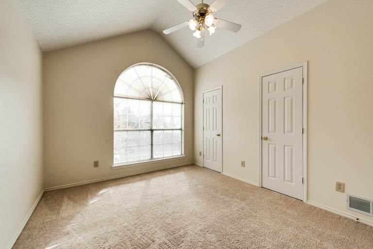 Photo 19 of 23 - 8413 Luna Dr, Rowlett, TX 75088