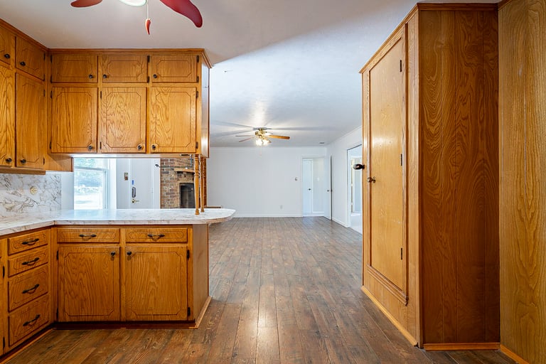 Photo 8 of 31 - 1903 Leslie St, Denton, TX 76205
