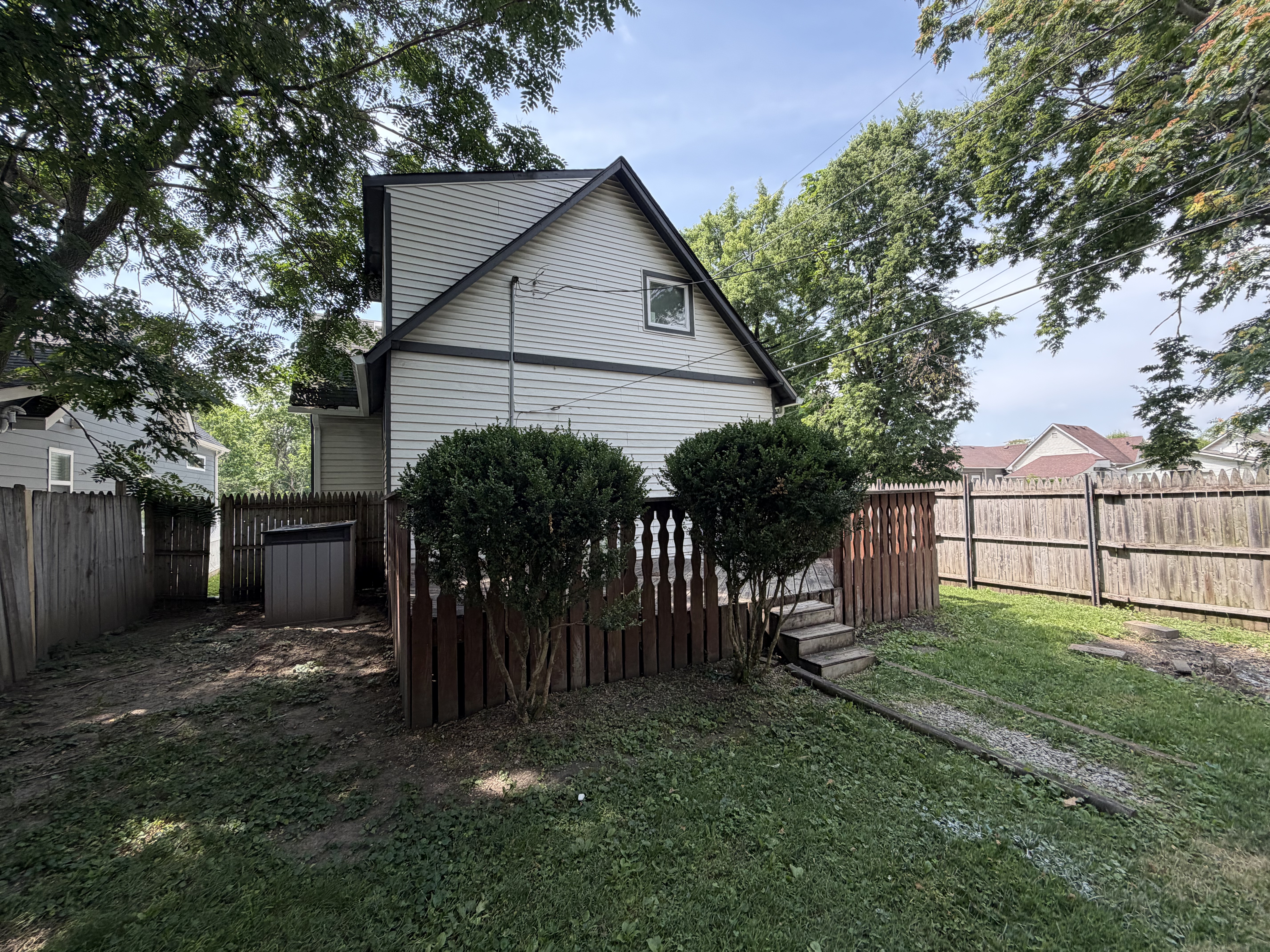Photo 5 of 17 of 1230 E Pleasant Run Parkway North Dr, Indianapolis, IN