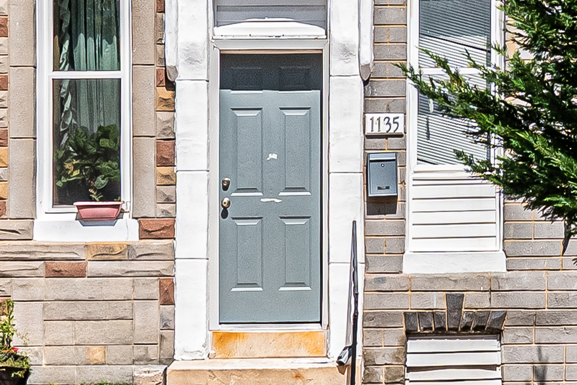 Photo 5 of 22 of 1135 Myrtle Ave, Baltimore, MD
