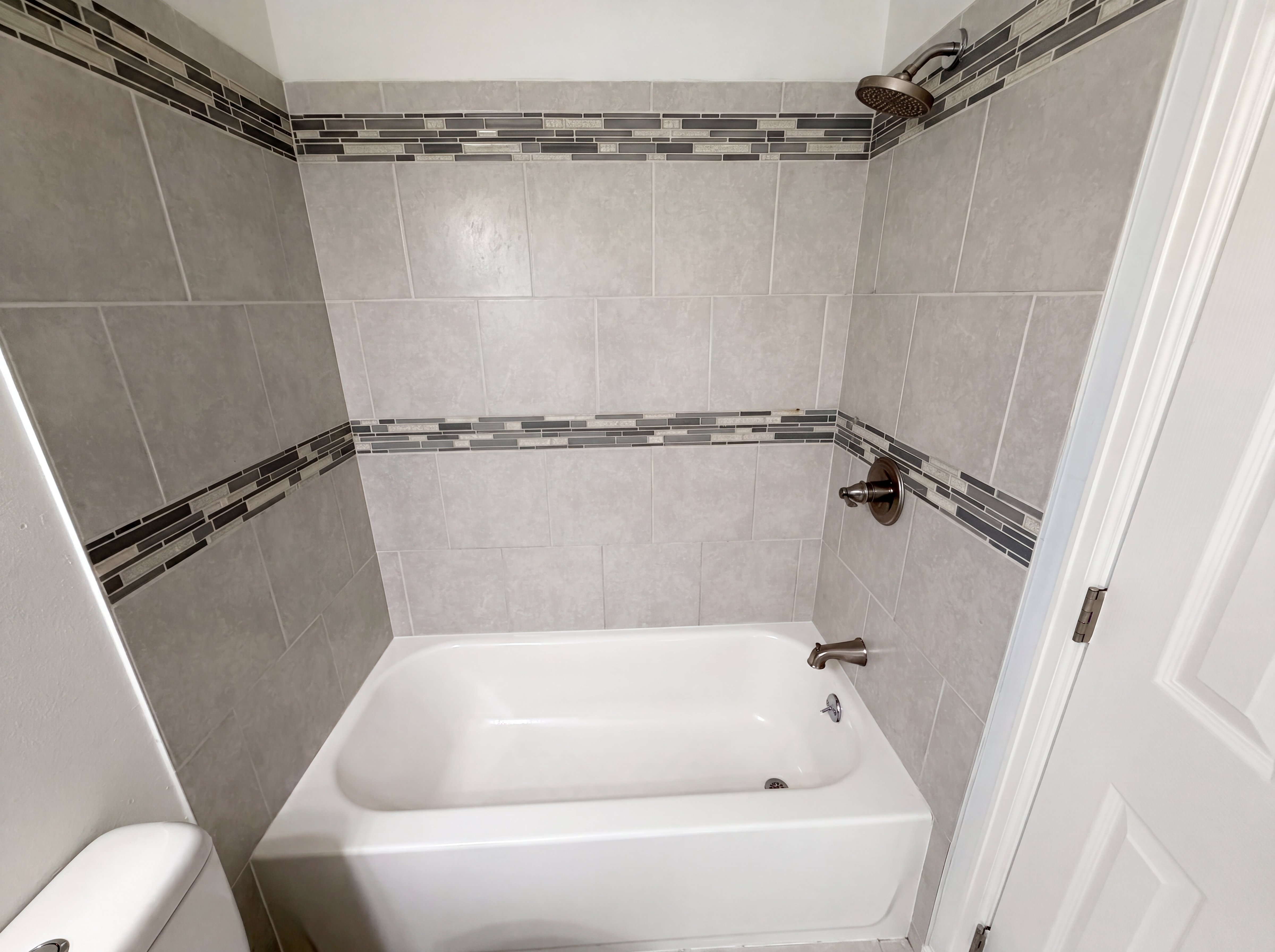 Photo 17 of 28 of 11835 Lincoln St, Northglenn, CO