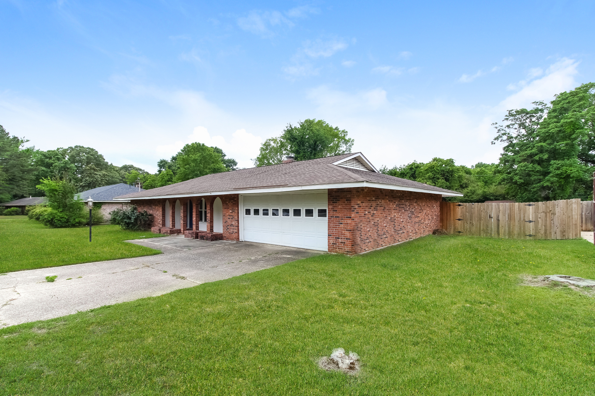 Photo 17 of 21 of 525 Lurene Cir, Montgomery, AL