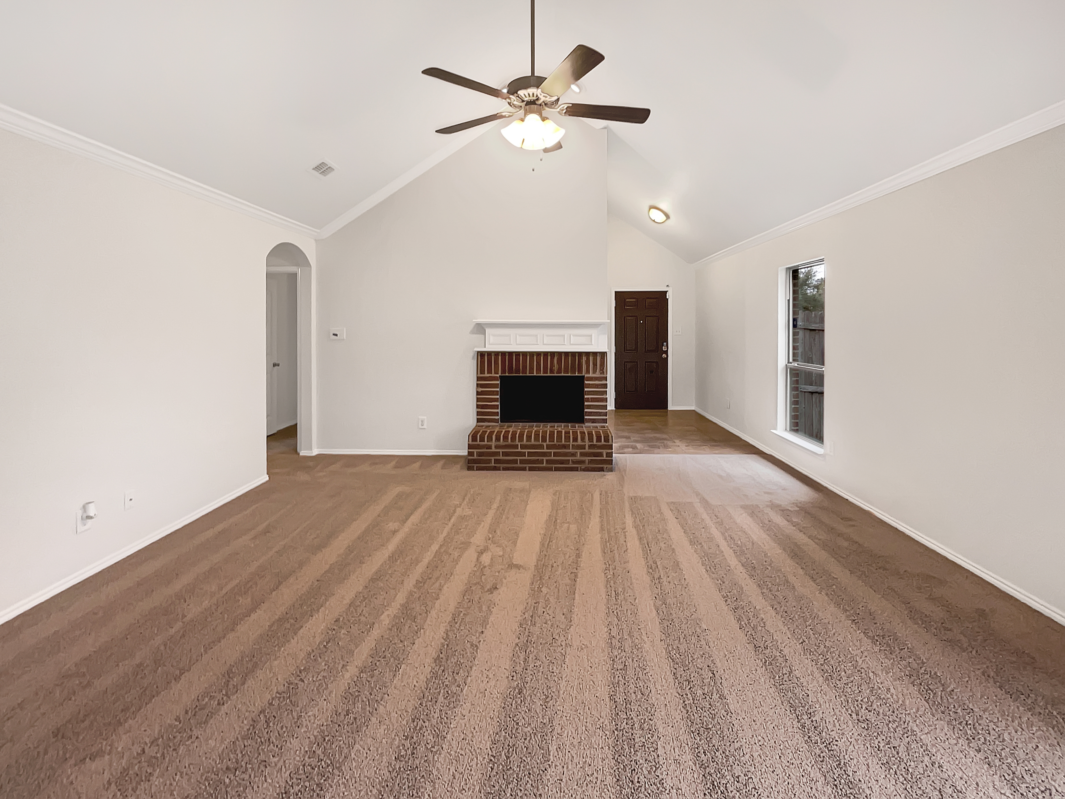 Photo 3 of 16 of 2206 Blue Bayou Dr, Dallas, TX