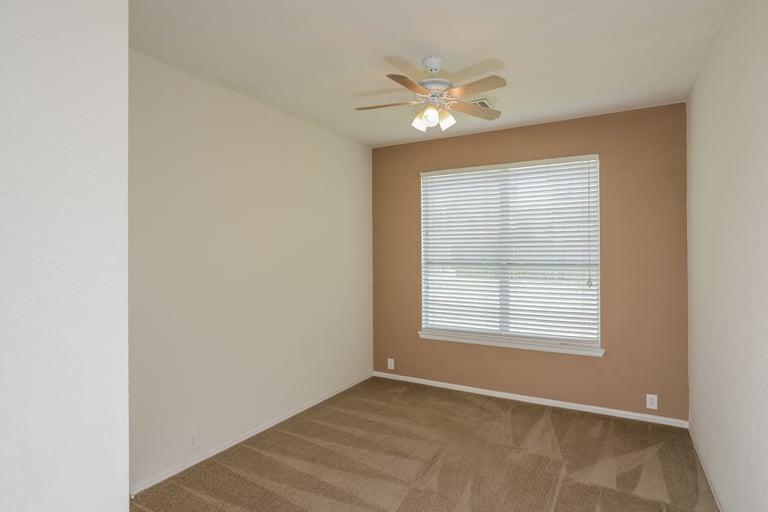 Photo 21 of 27 - 3614 Atrium Peak, San Antonio, TX 78261
